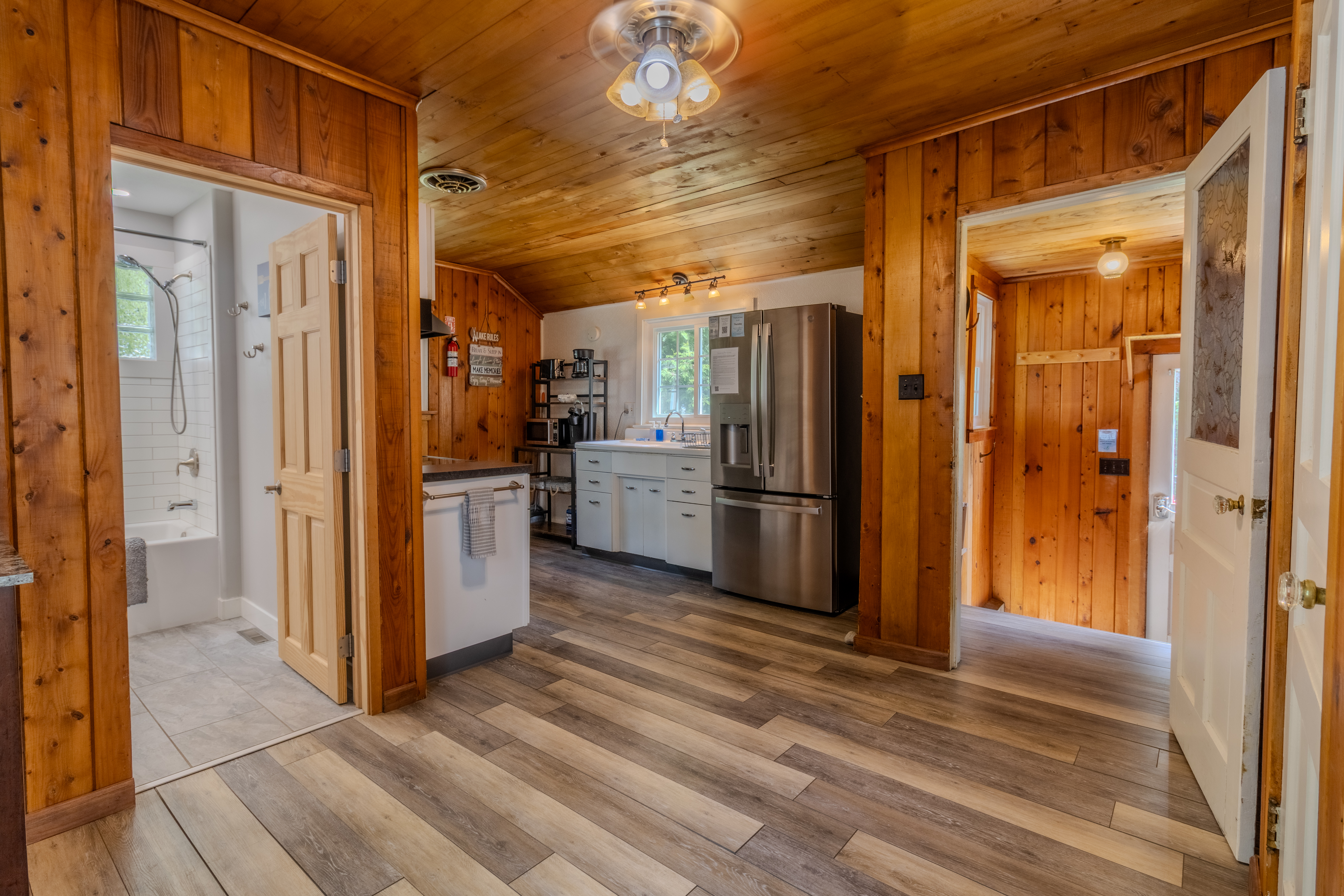 Cozy Cottage | Photo 59