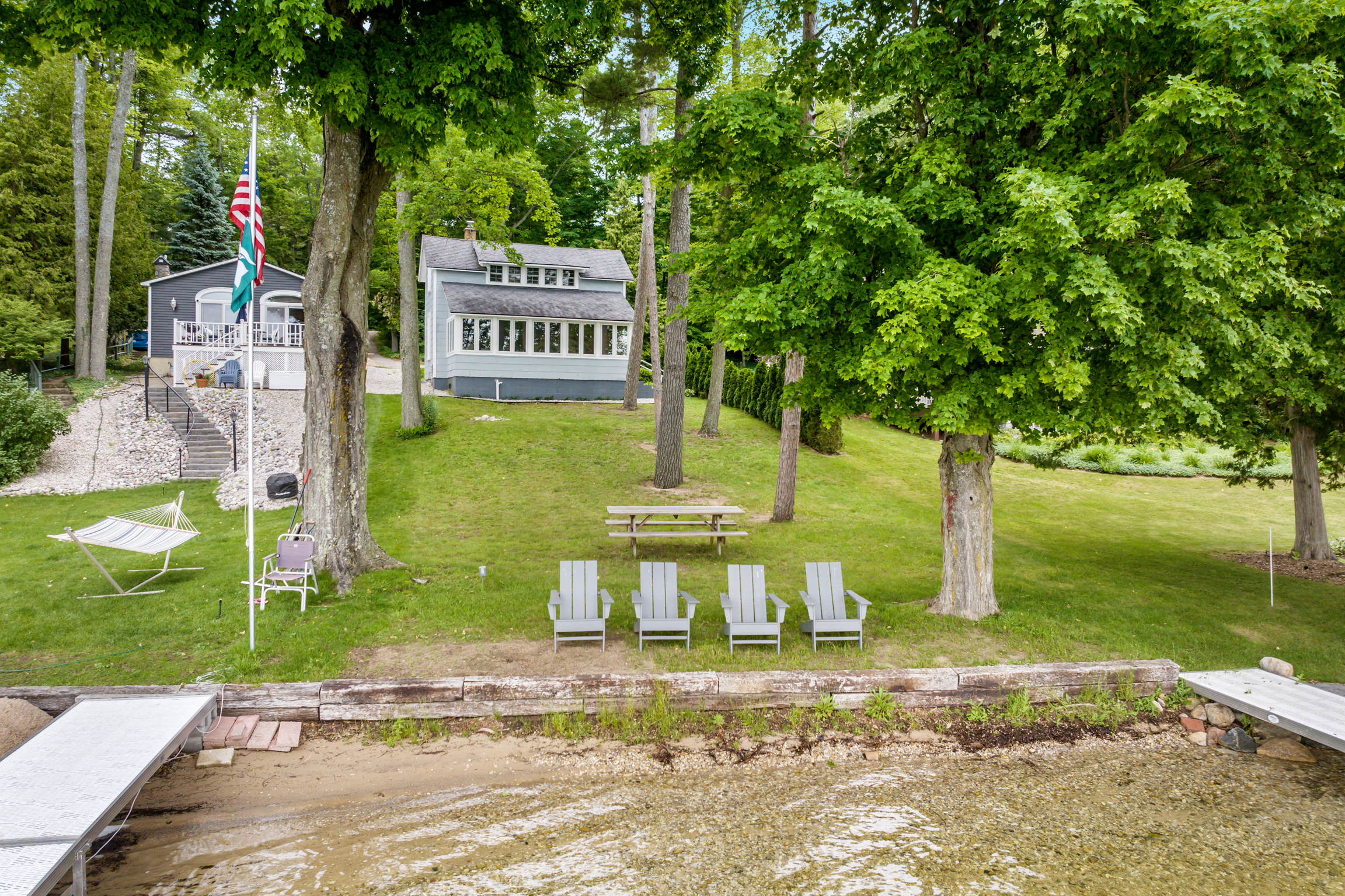 Cozy Cottage | Photo 45