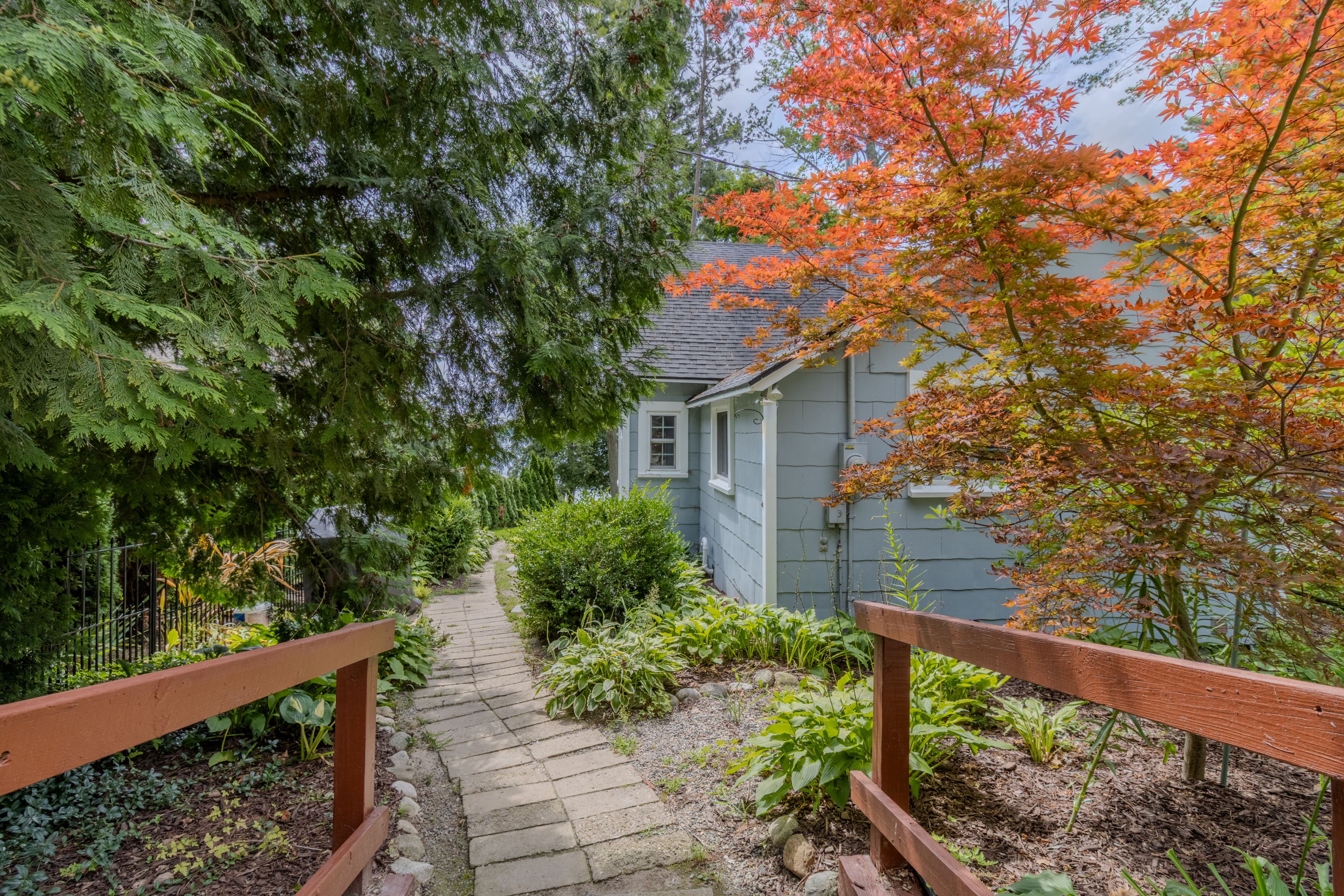 Cozy Cottage | Photo 24