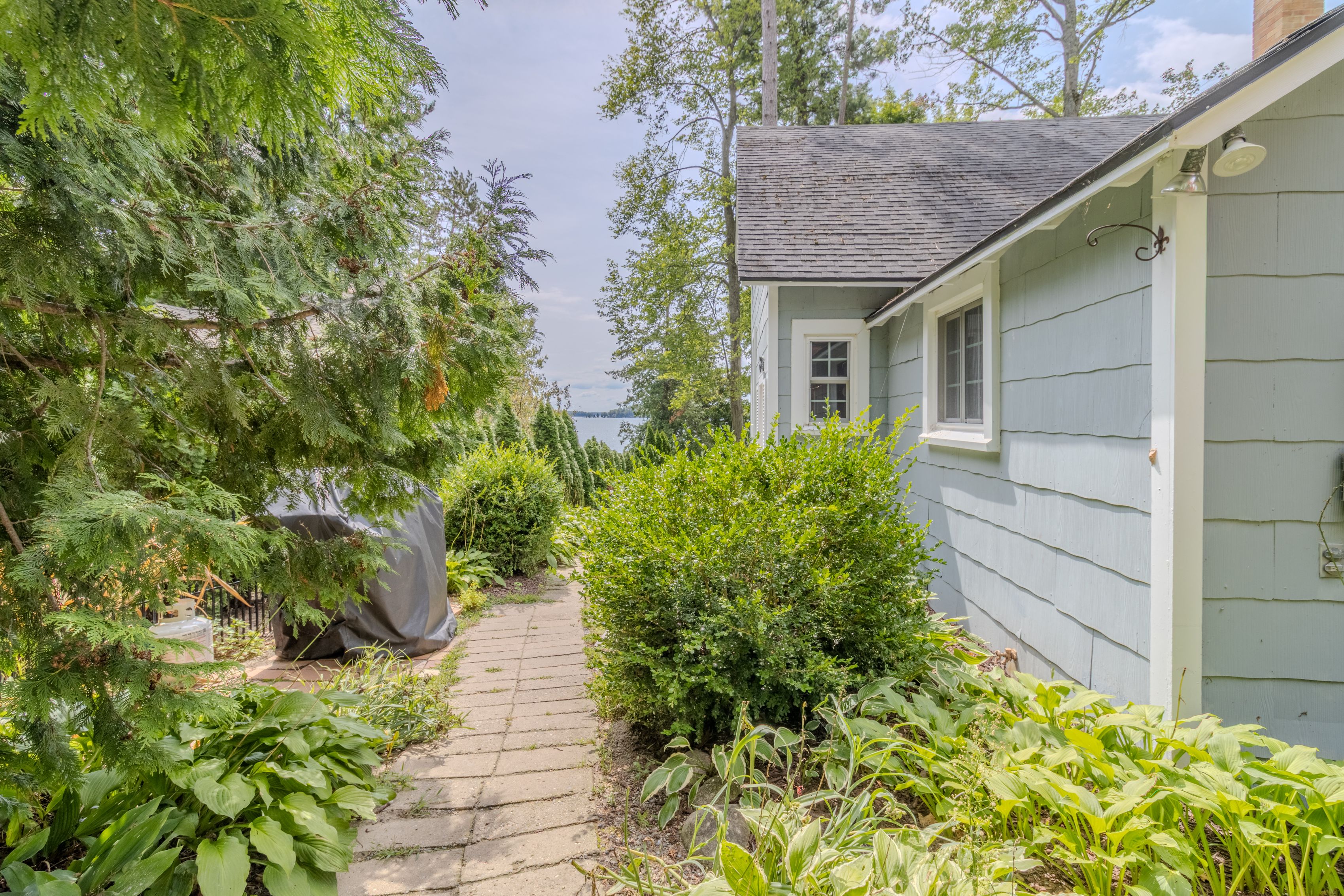 Cozy Cottage | Photo 5