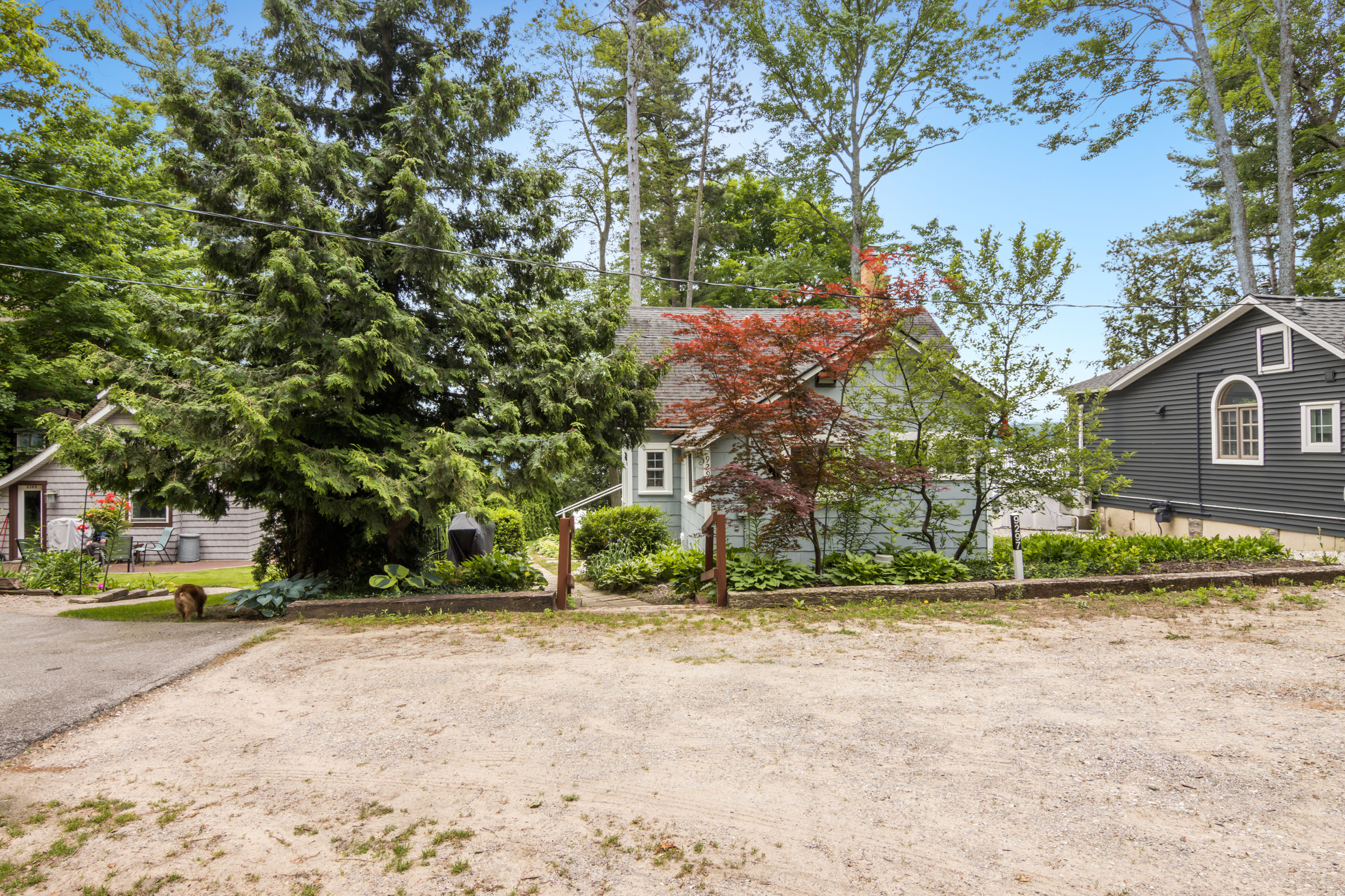 Cozy Cottage | Photo 43