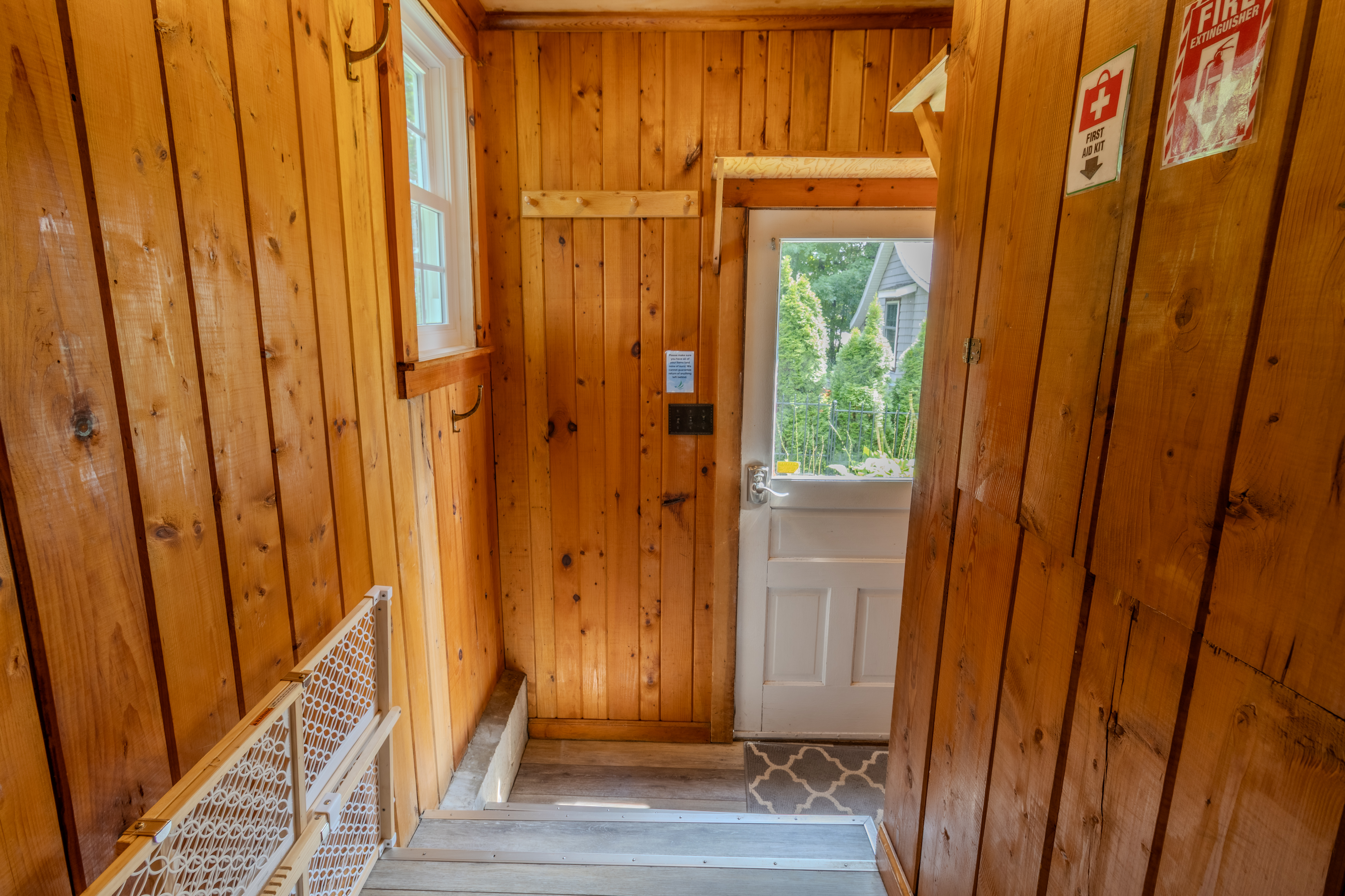 Cozy Cottage | Photo 57