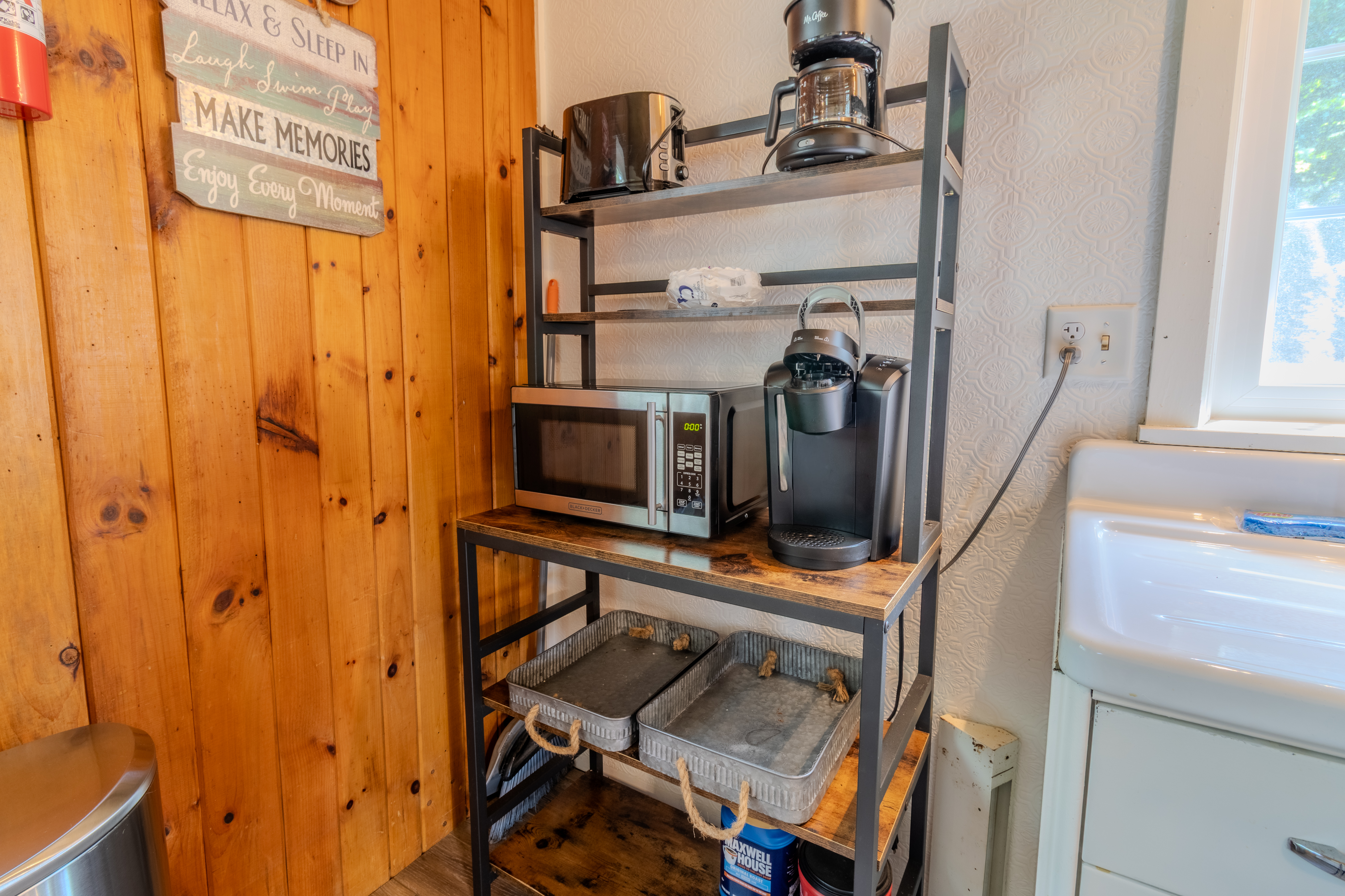 Cozy Cottage | Photo 47