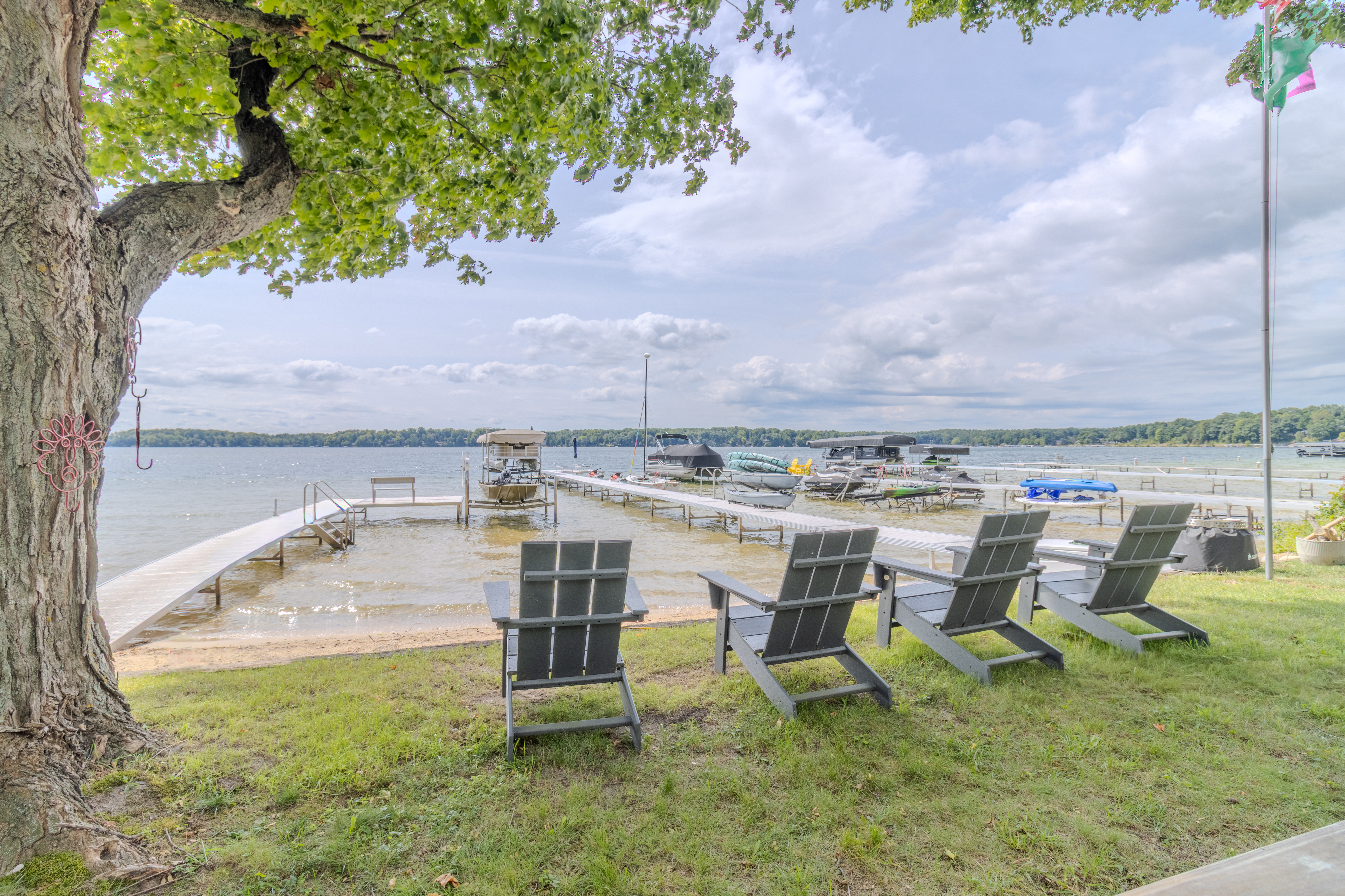 Cozy Cottage | Photo 92