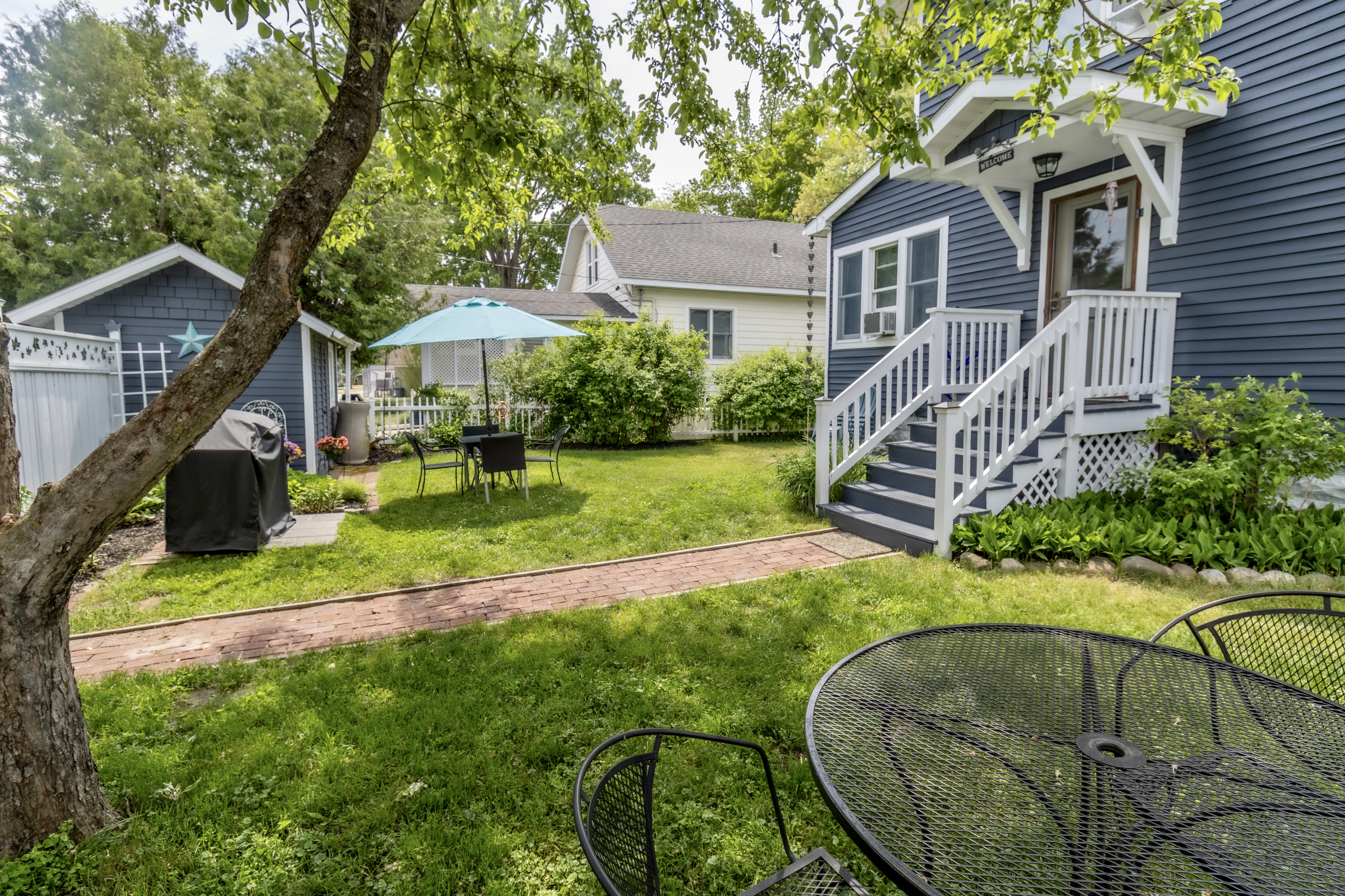 Downtown Beulah Beauty | Photo 57