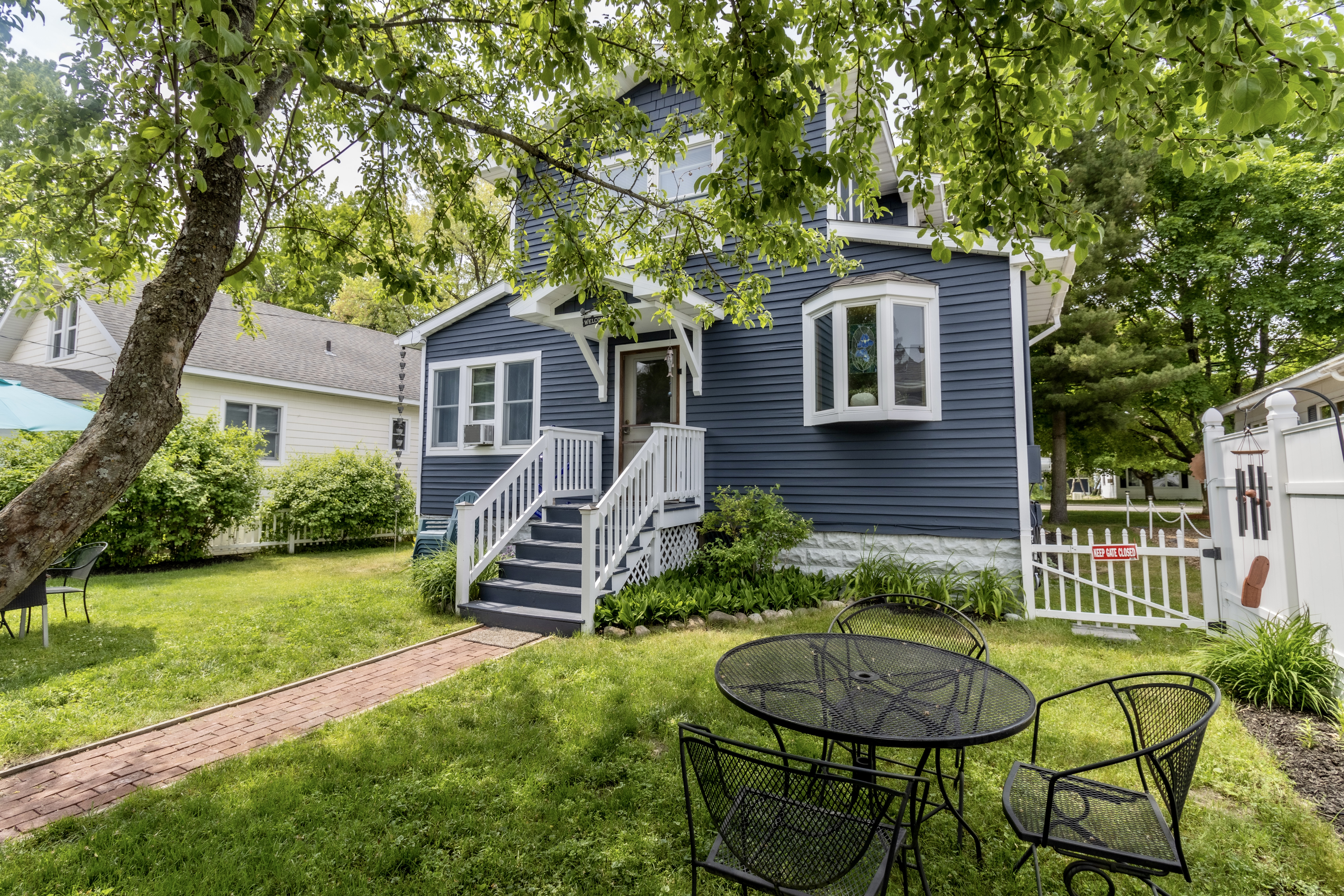 Downtown Beulah Beauty | Photo 64