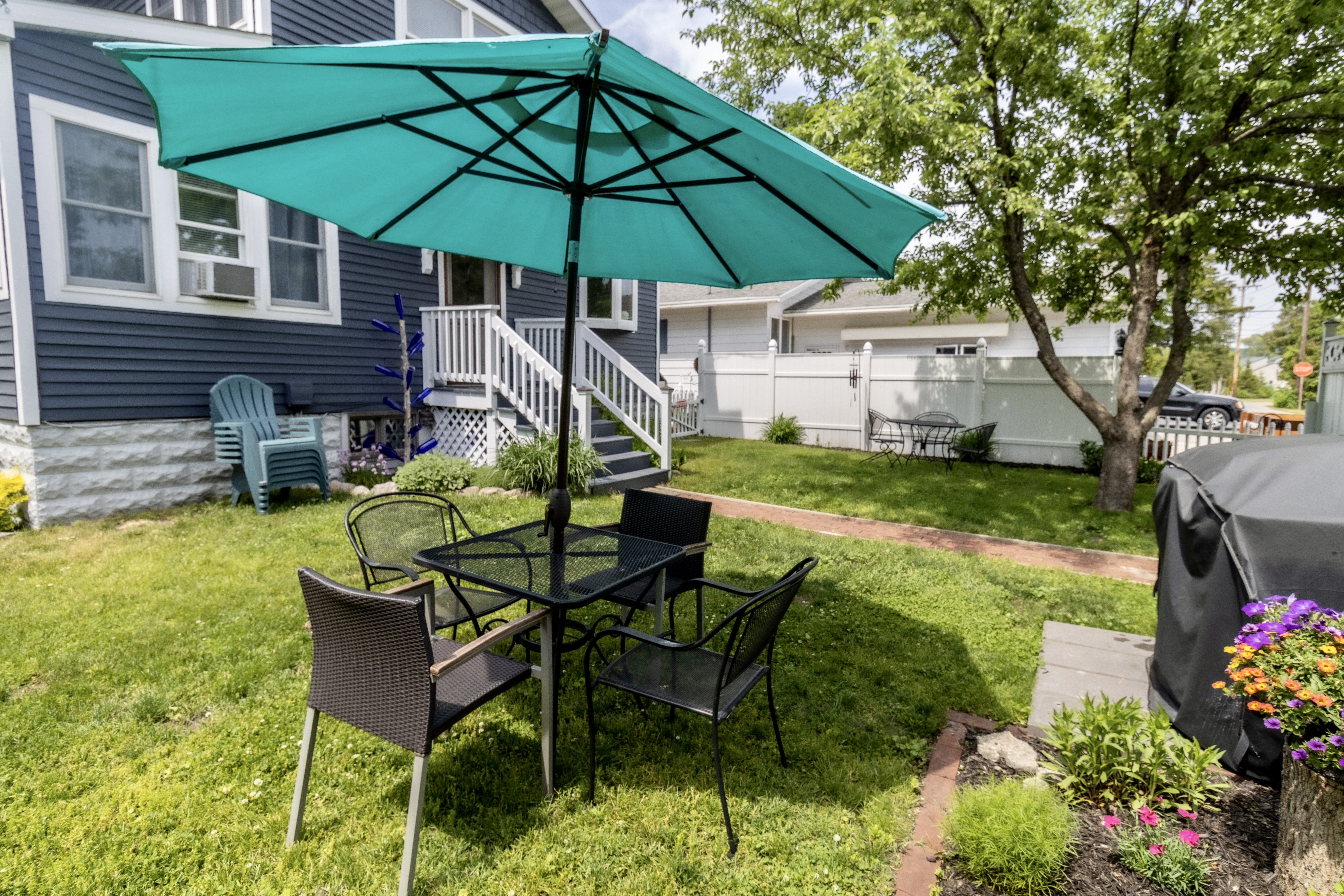 Downtown Beulah Beauty | Photo 31