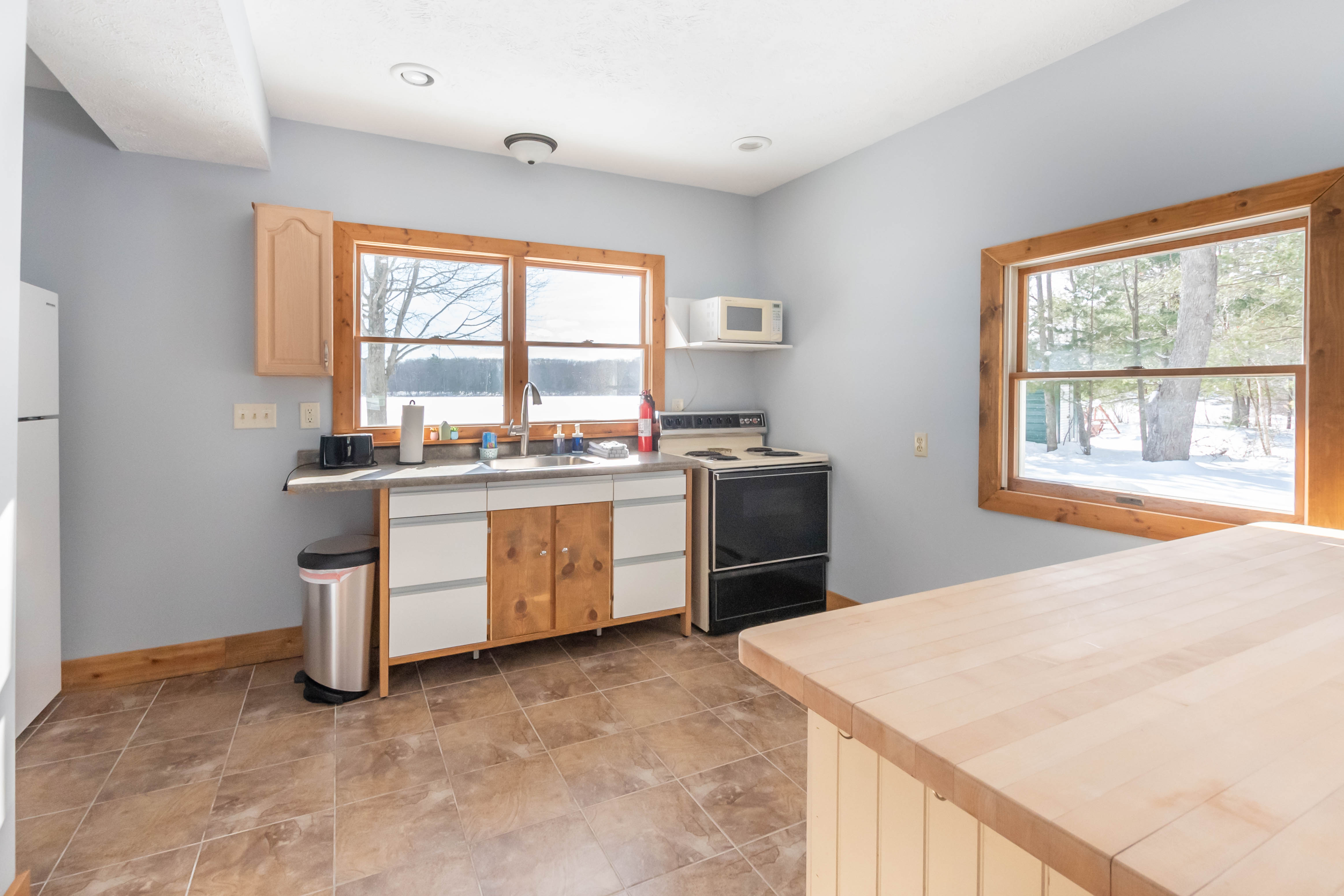 Attached Apartment - Kitchen