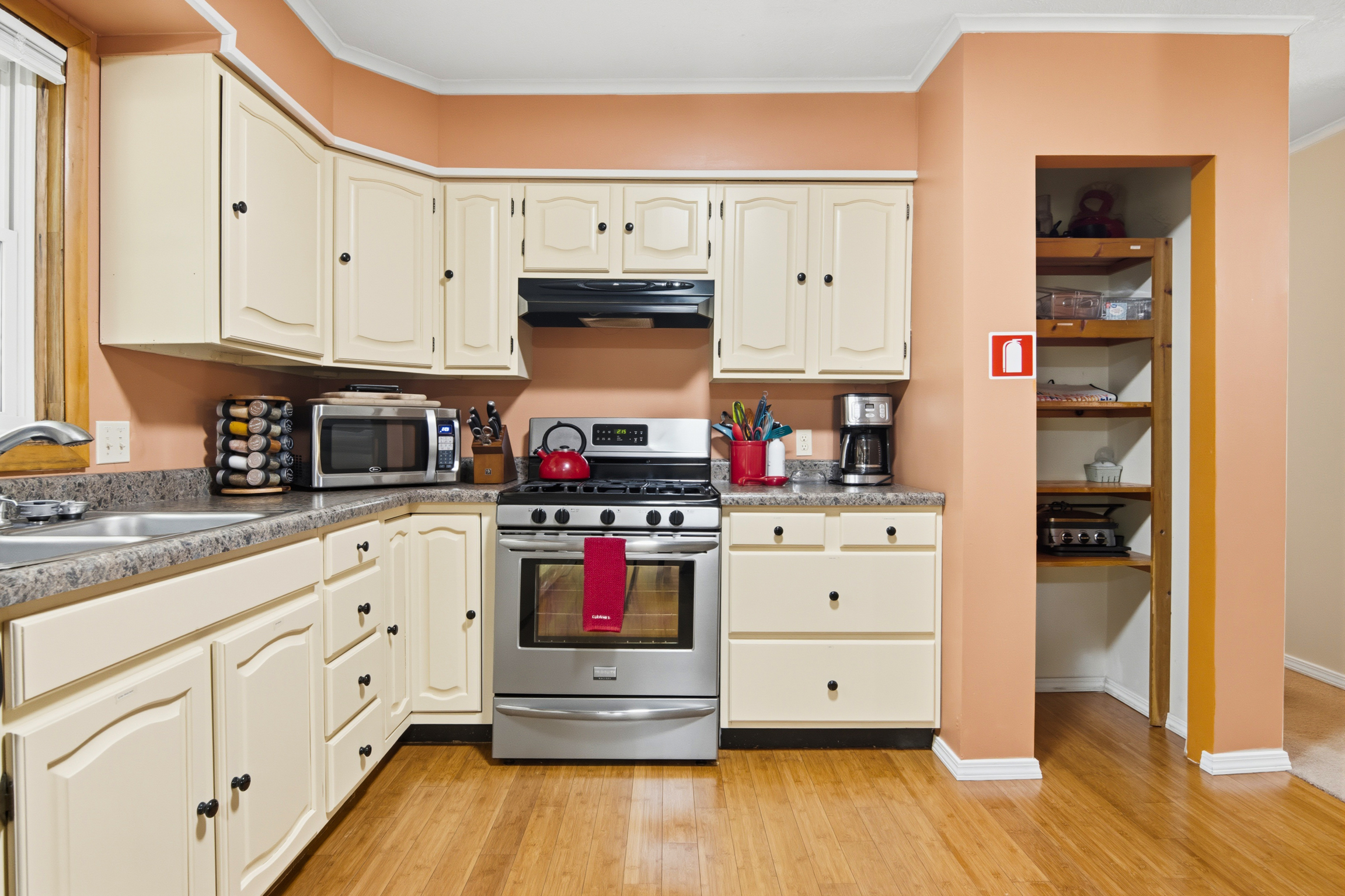 Halcyon House | Photo 10
