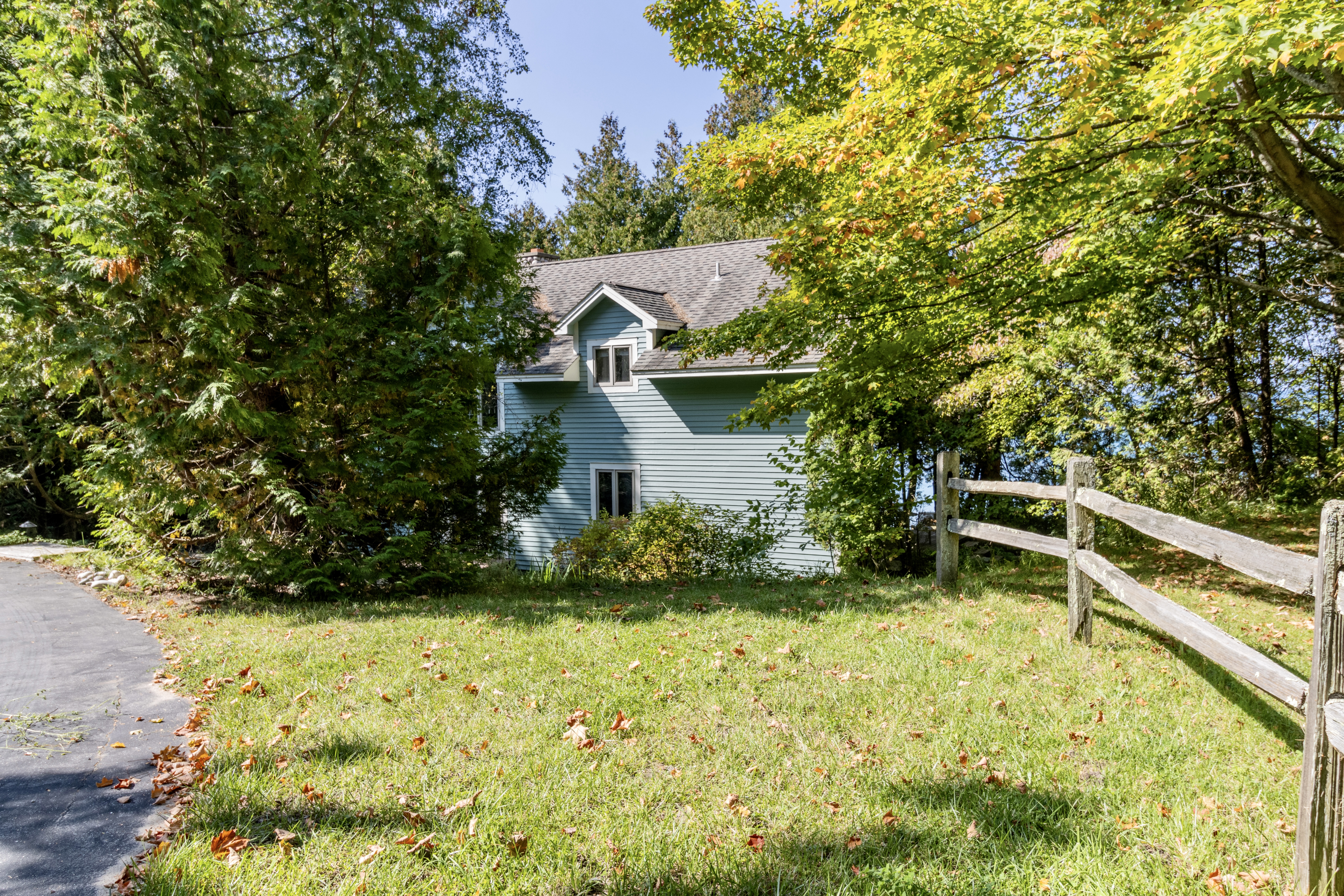 Over The Edge | Photo 87