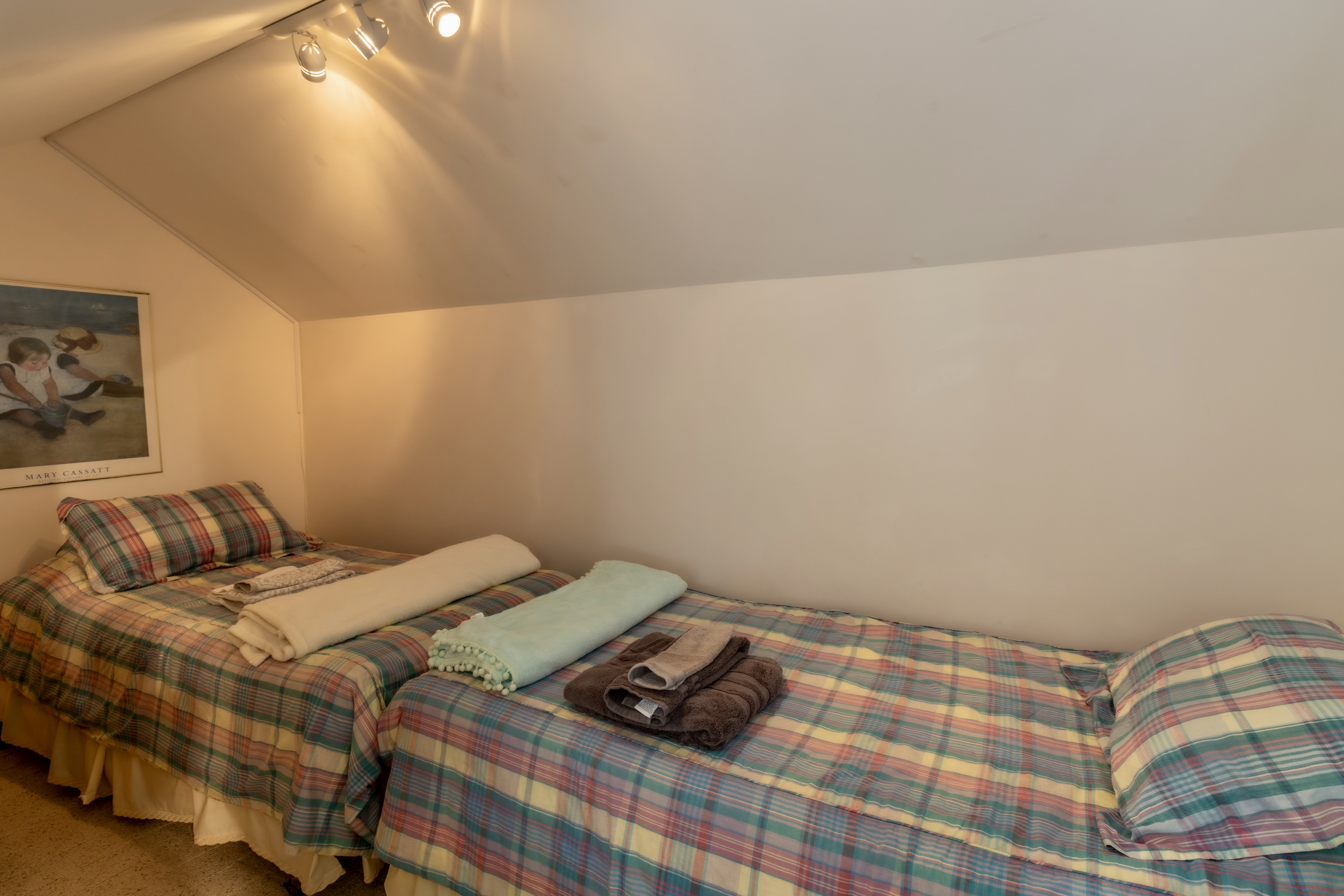 Over The Edge | Photo 21