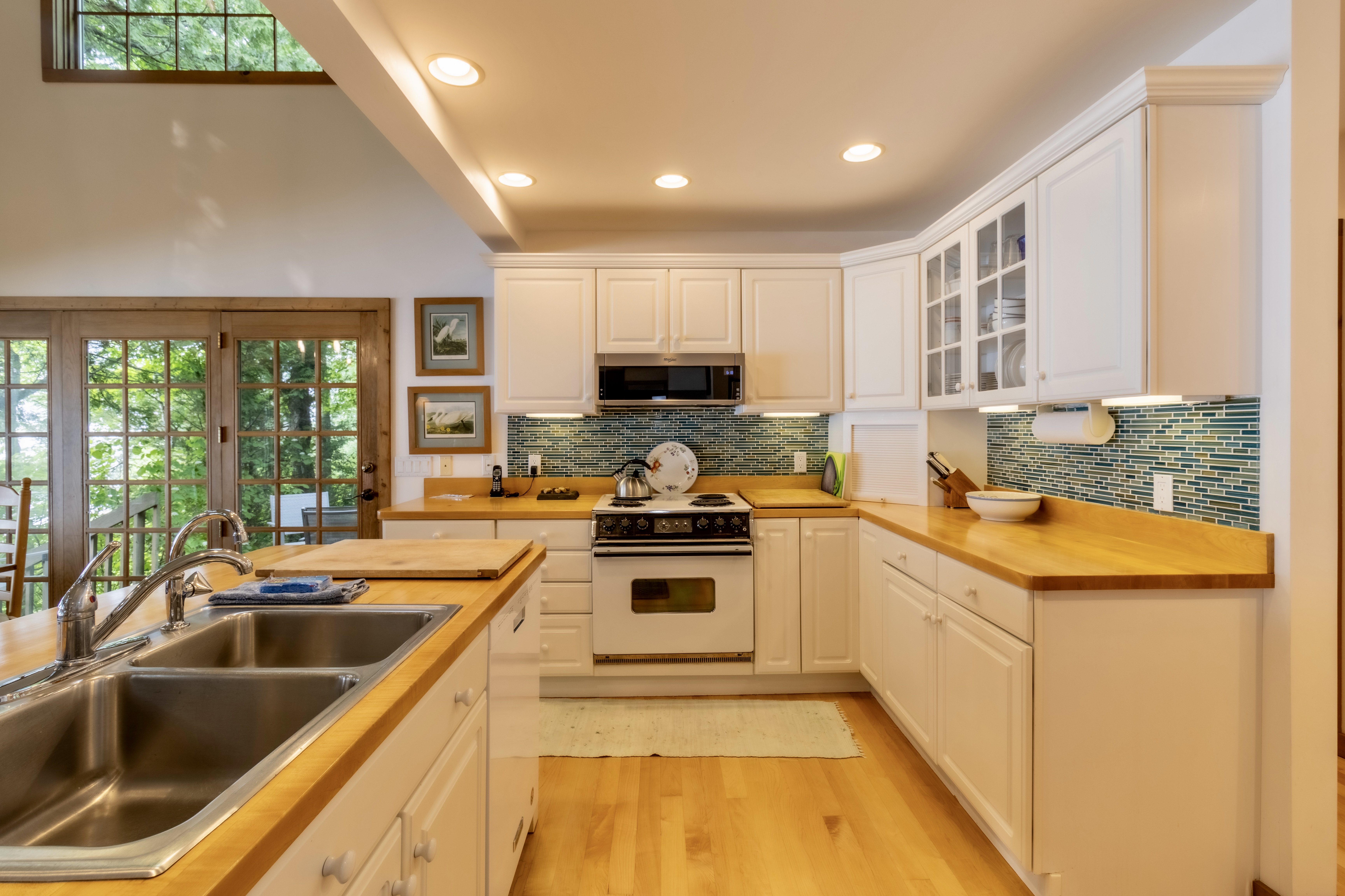 Over The Edge | Photo 18