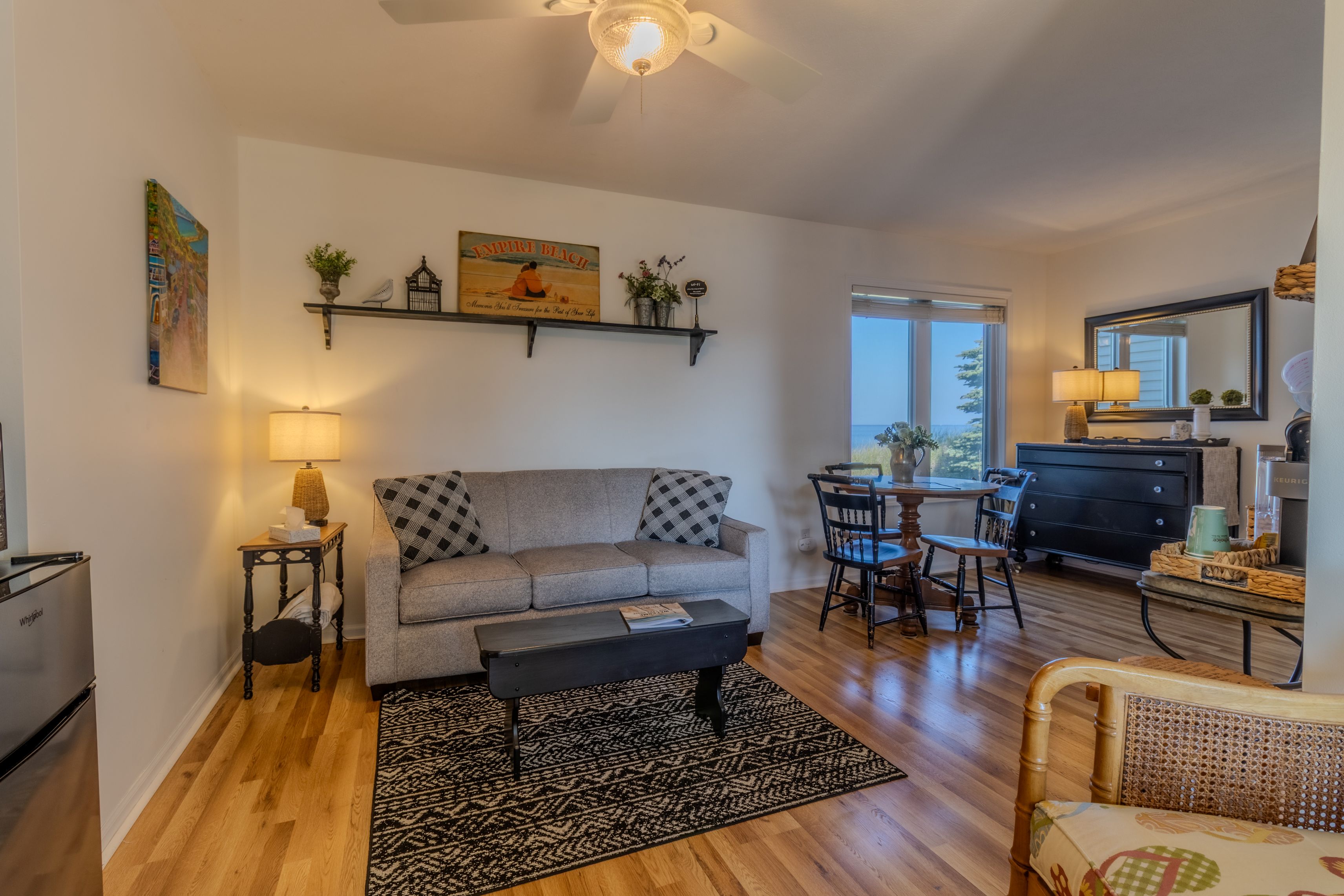 Sunset Suite | Photo 35