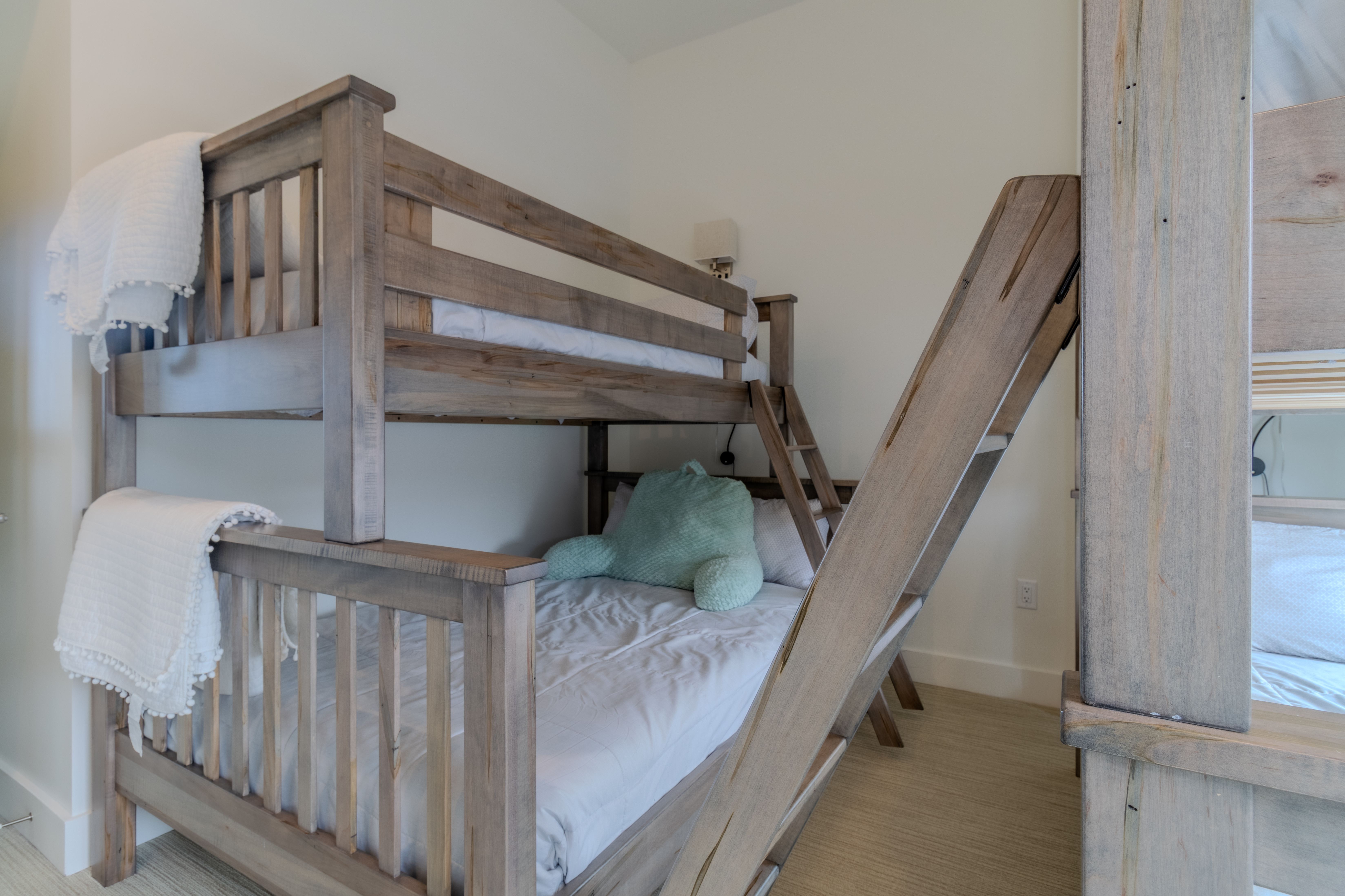 Riverview 401 | Photo 138