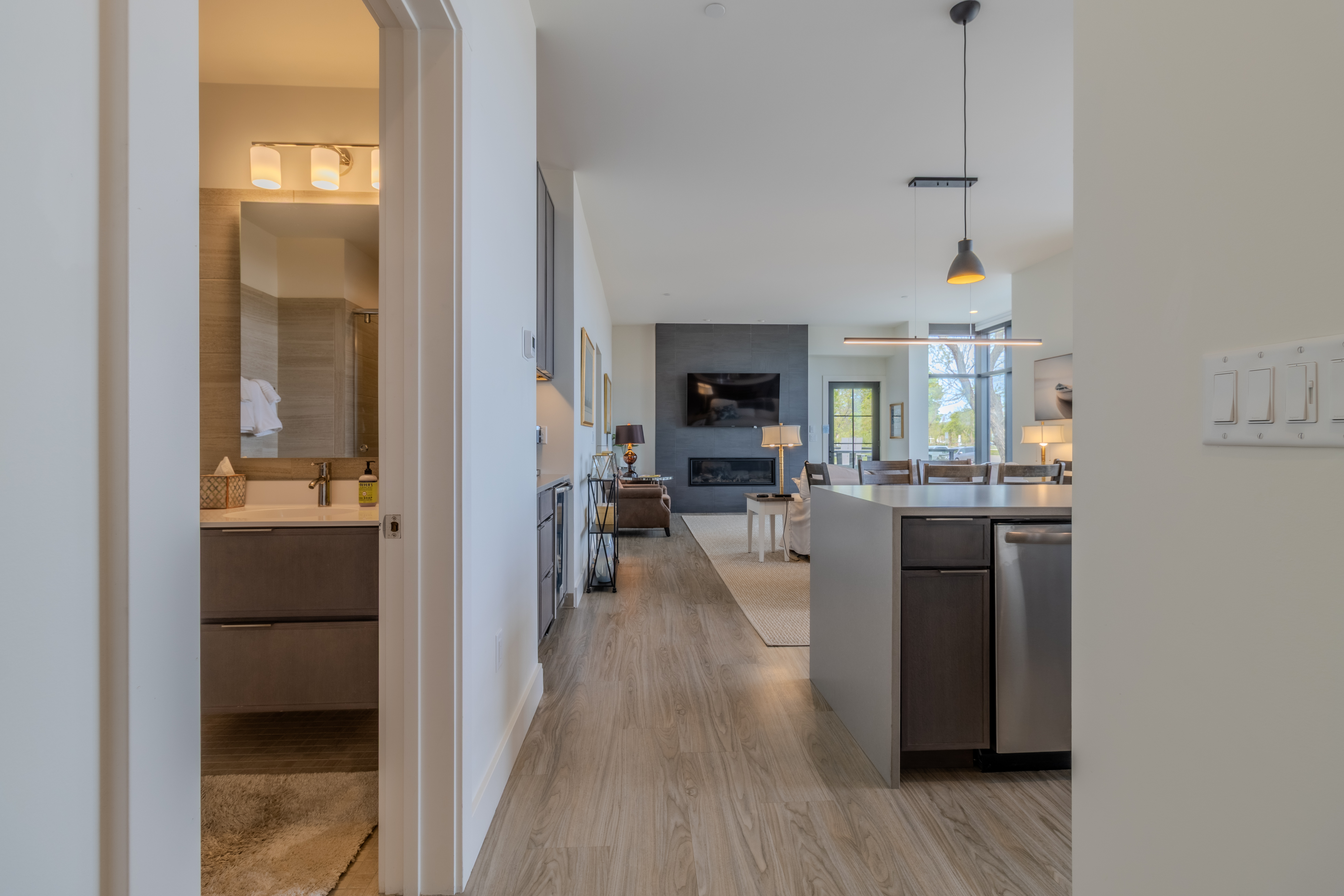 Riverview 401 | Photo 7