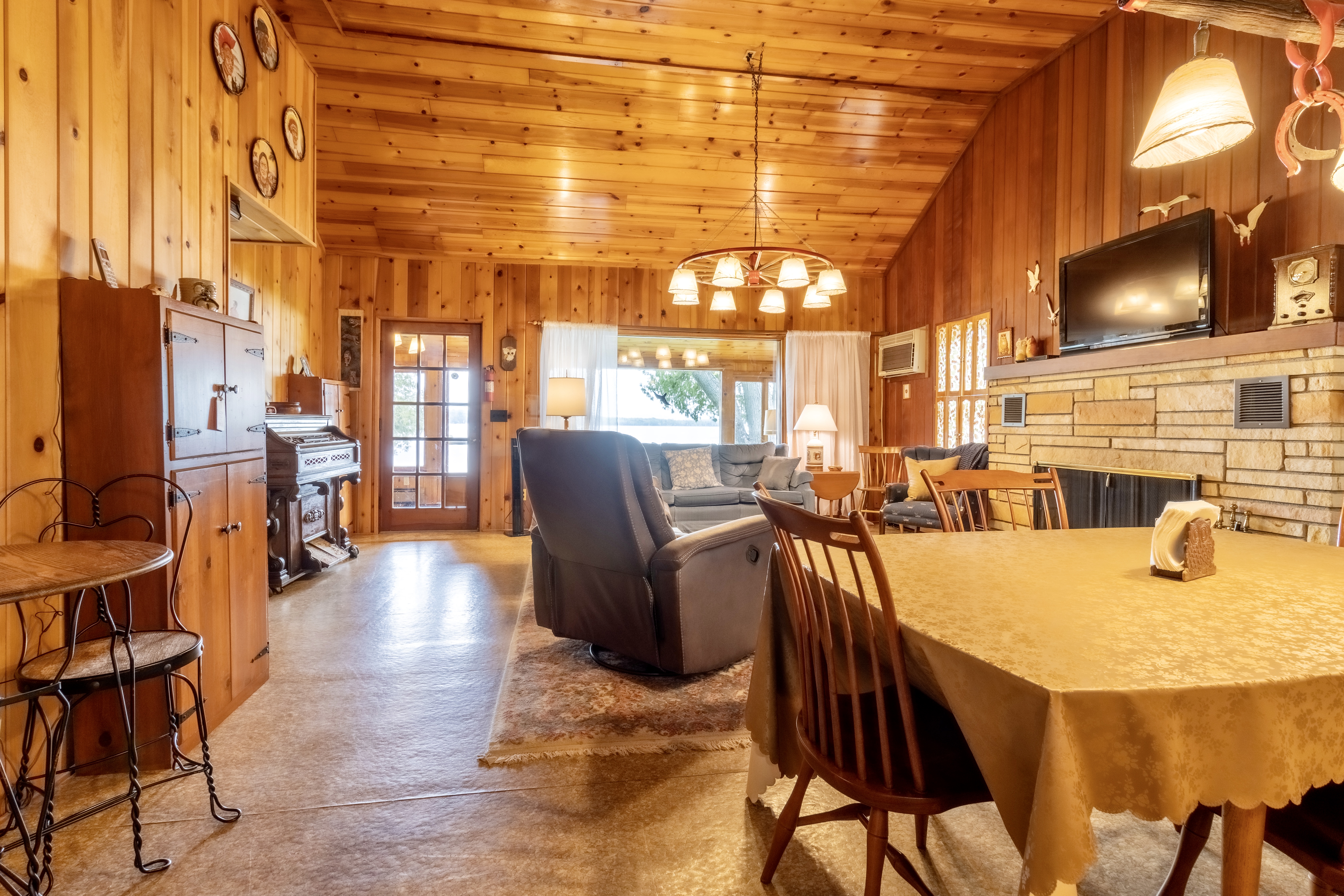 Memos Treasure on Lake Leelanau | Photo 20