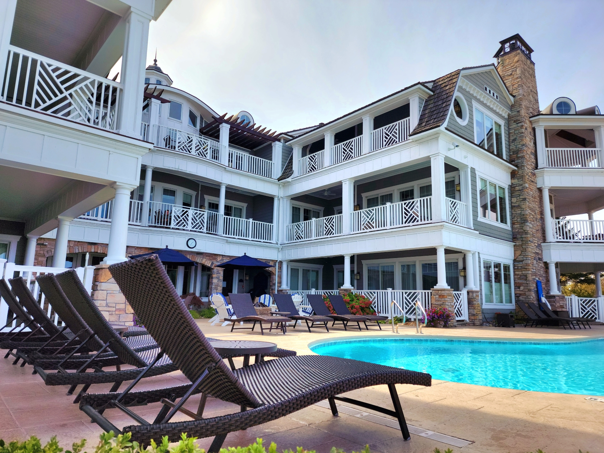Residence 1 | Photo 1