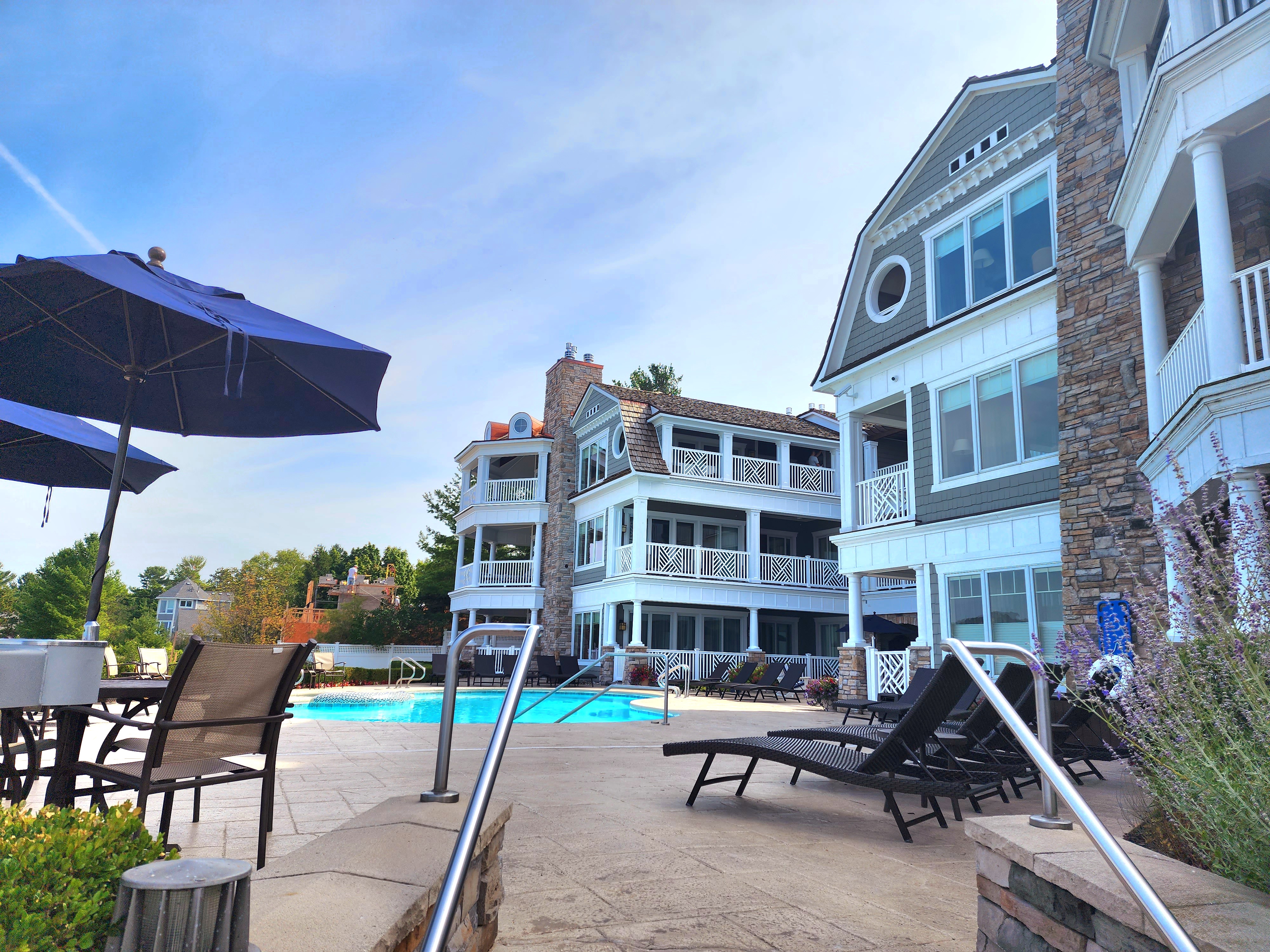 Residence 6 | Photo 2