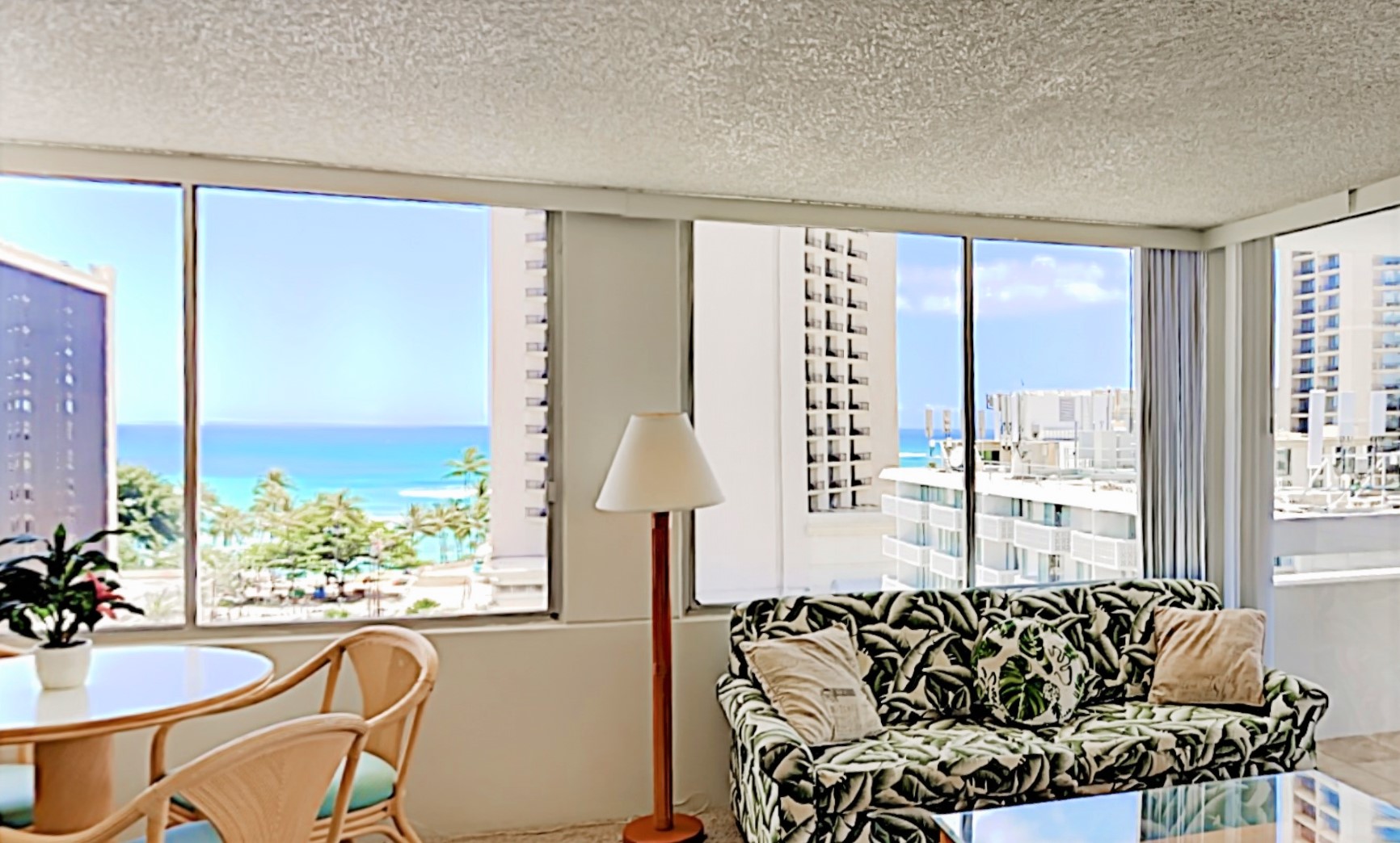 Ocean View And Rooftop Pool - Gorgeous Tropical Retreat - Honolulu