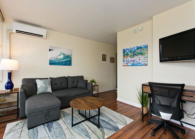 Waikiki Oasis 1-Bedroom on Nahua