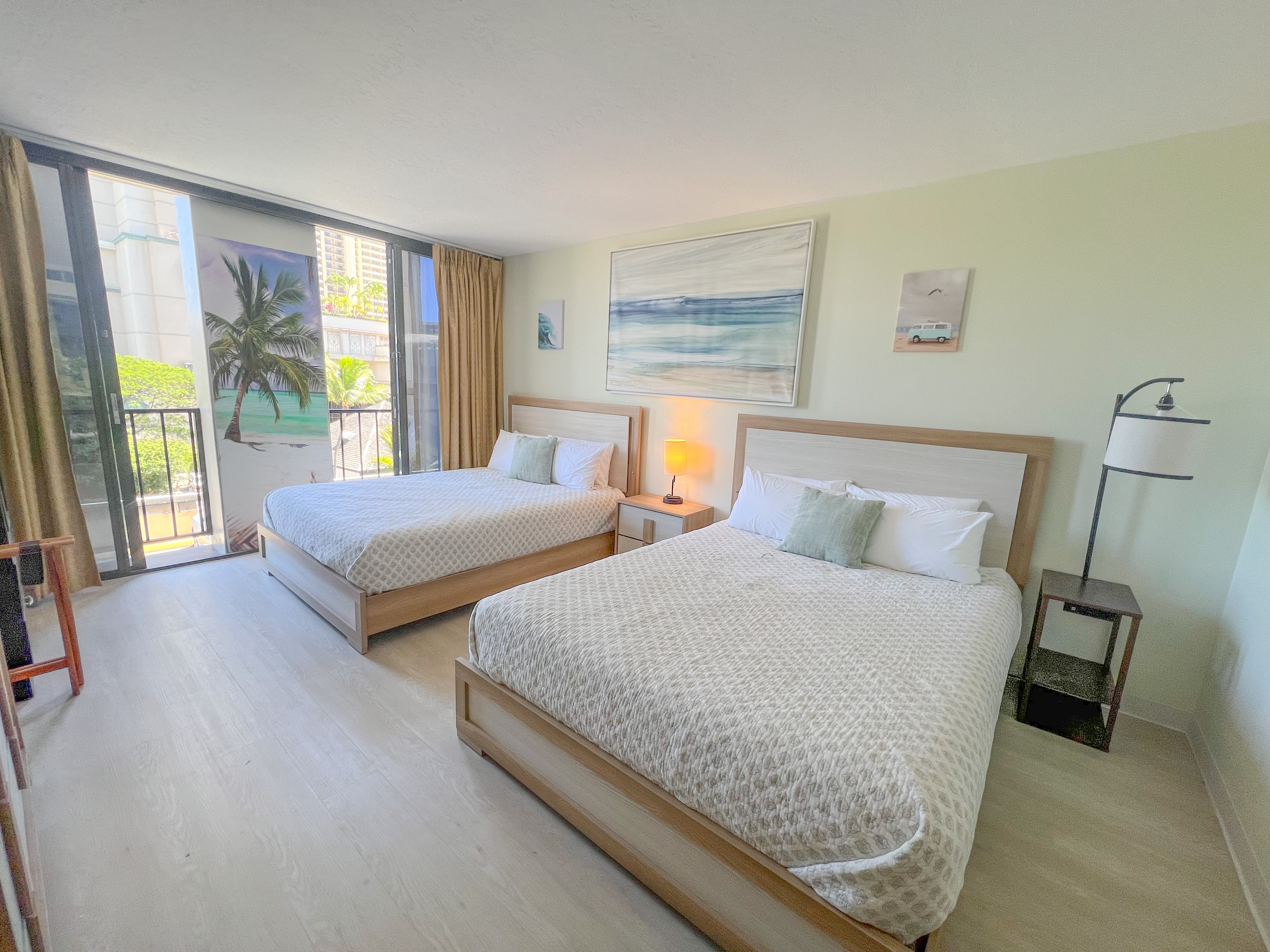 City Views And Pool Access - Gorgeous Hotel-style Studio Retreat - Honolulu, HI