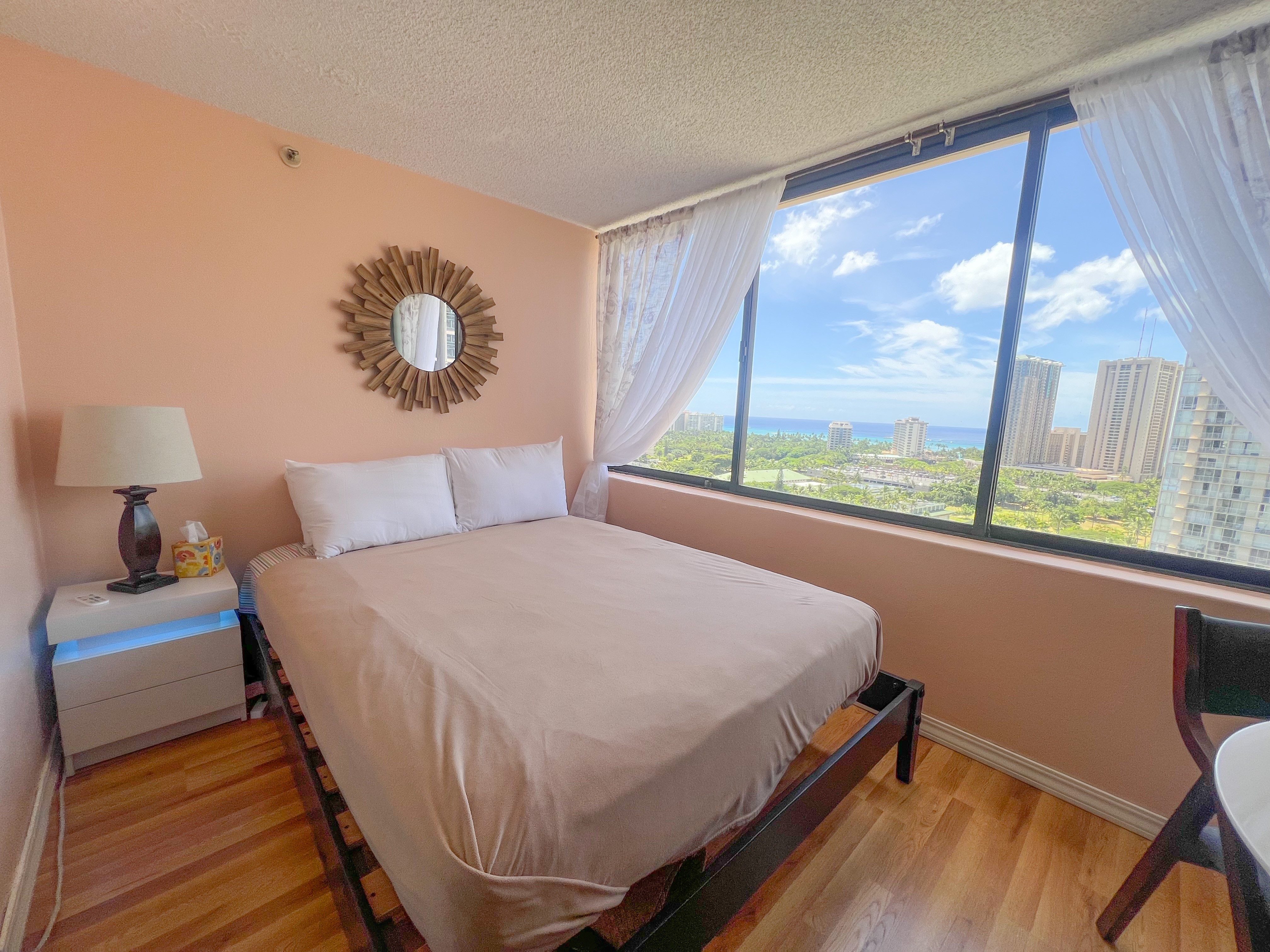 Ocean View And Pool Access - Charming Hawaiian Retreat - Honolulu