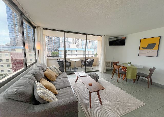 Serene Waikiki Skytower 1-Bedroom