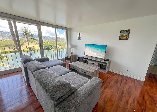 Serene Ala Wai Palms 2-Bedroom