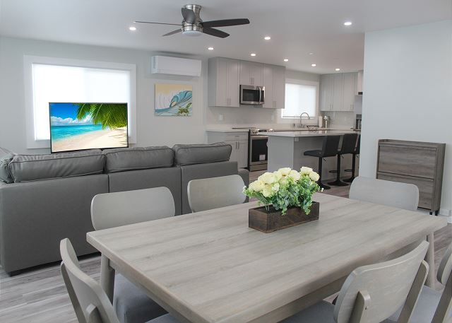 Impeccably Renovated Oasis 3-B in Honolulu