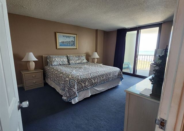 Oceanfront Three Bedroom Condo - Crescent Sands F-2