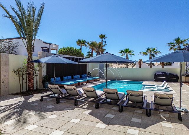 Paz del Mar Perico: Luxury King Room with Pool & Beach Access - Image 4