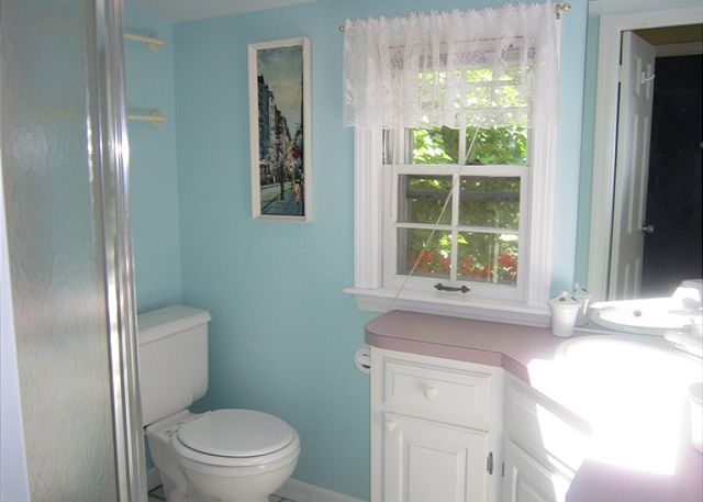 Guest Bathroom Guest Bathroom