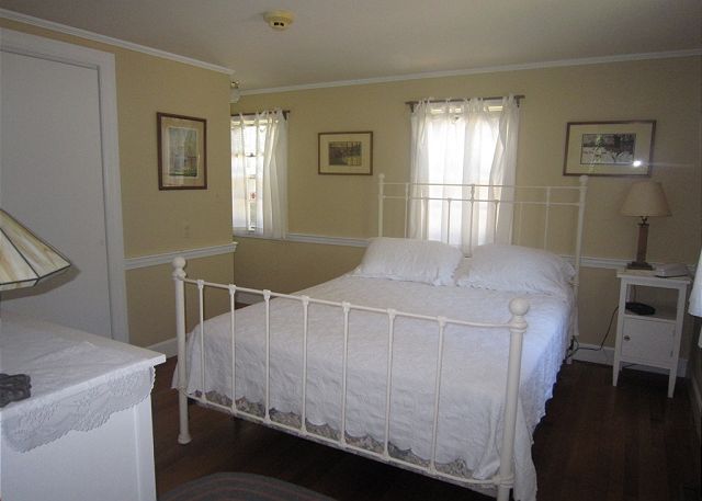 Guest Bedroom Guest Bedroom