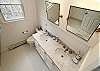Full Bath (2nd Level) Full Bath (2nd Level)