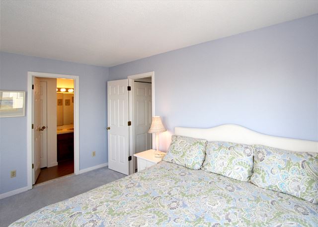 2nd floor bedroom (alternate view) 2nd floor bedroom (alternate view)