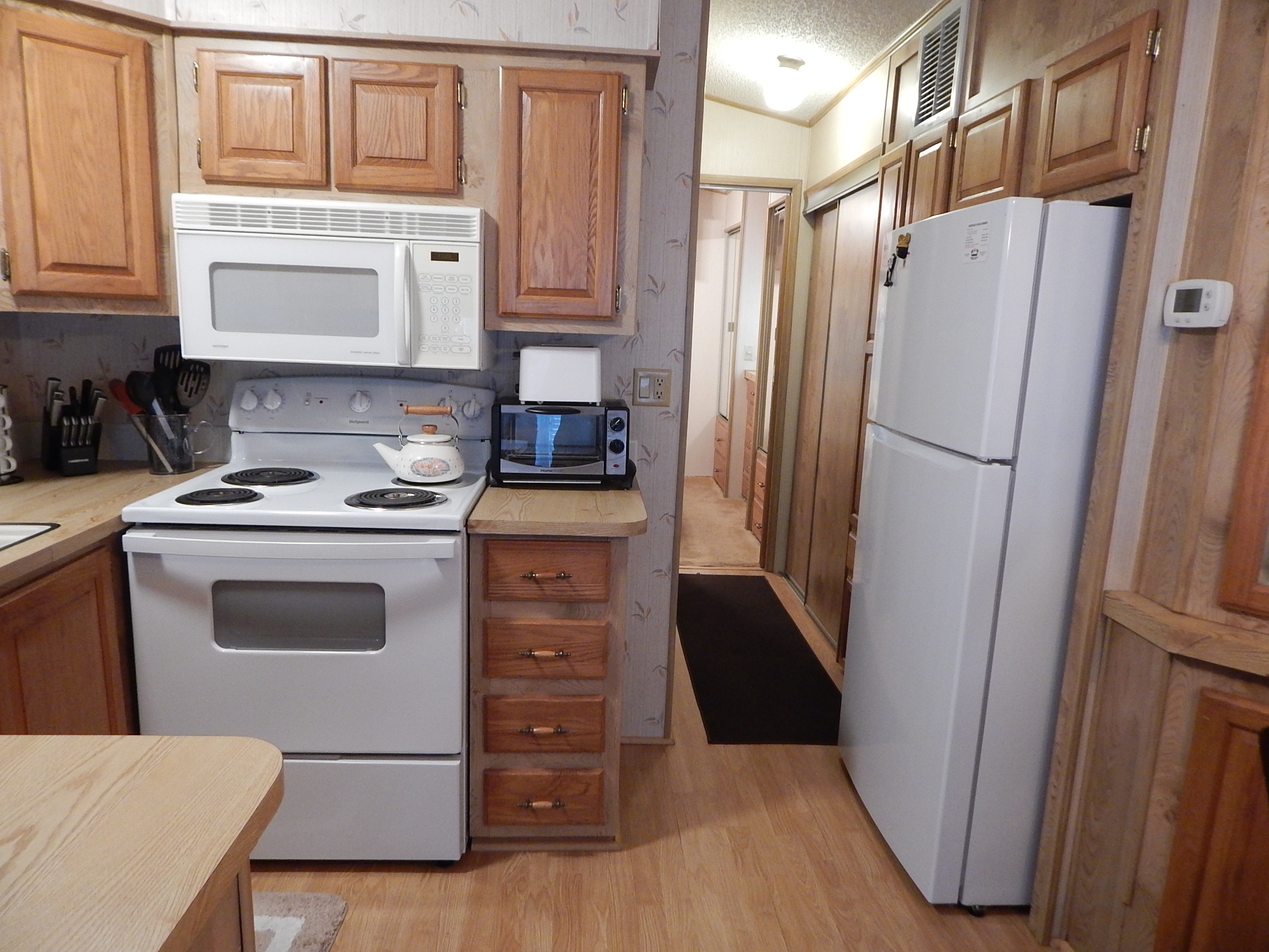 Kitchen, view 2