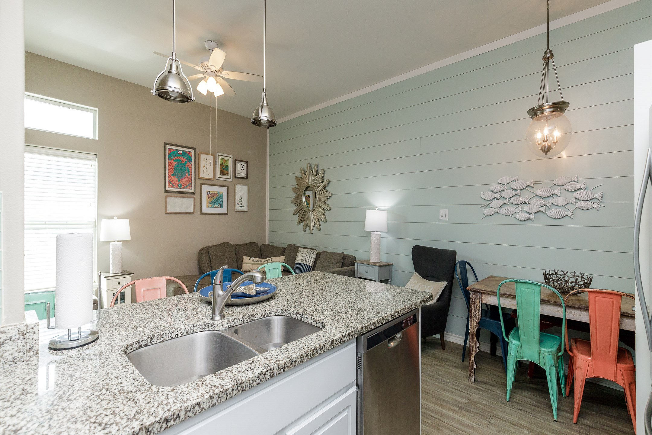 Stylish space that maximizes efficiency without compromising on modern amenities