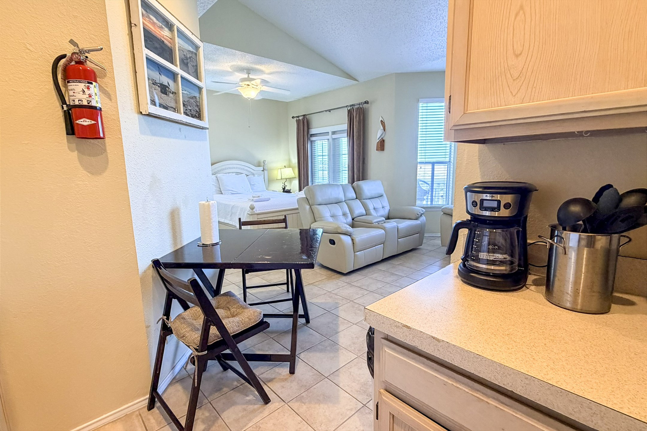 Comfortable space with seating and a fully equipped kitchen