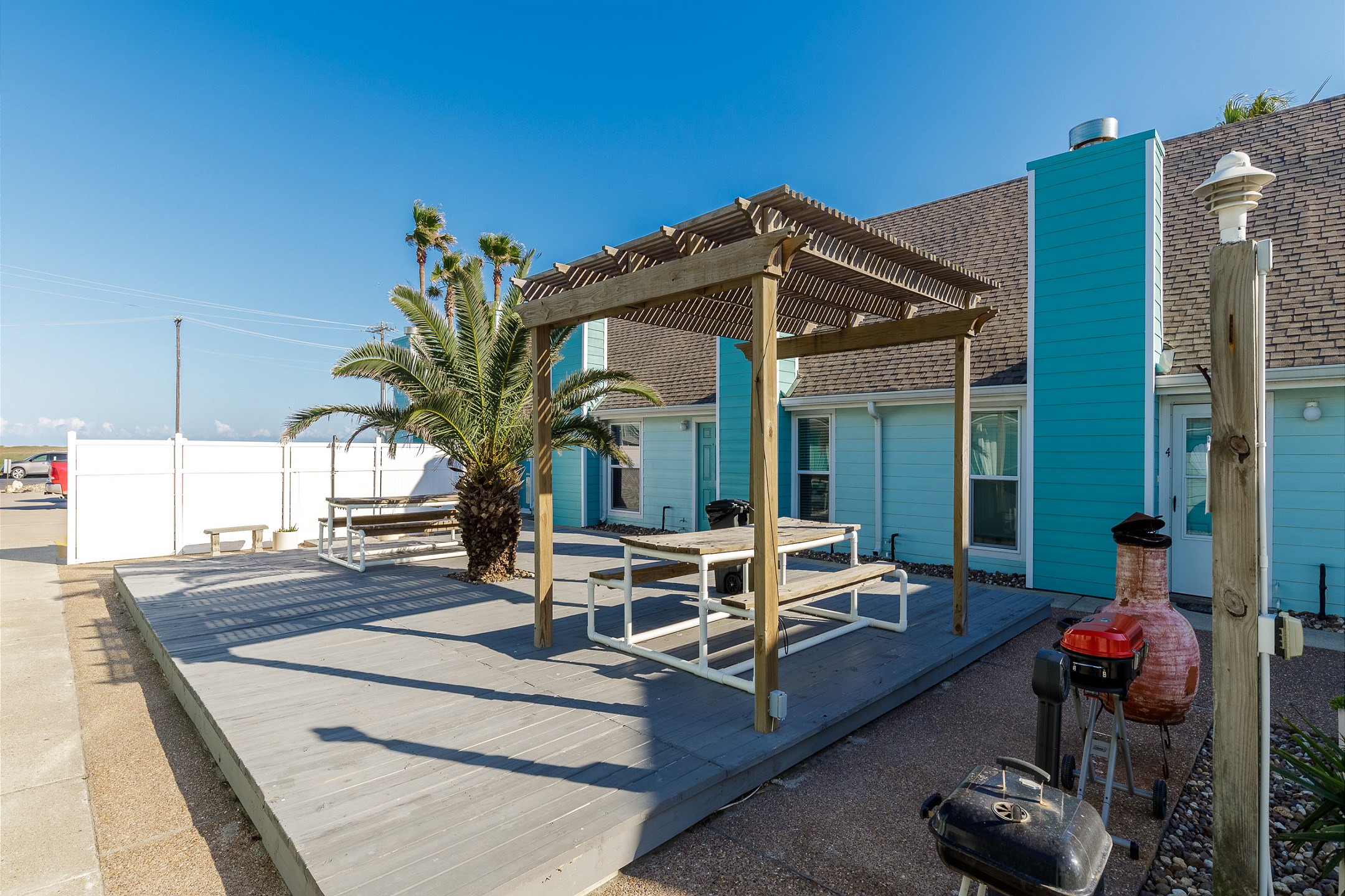 Relaxing space with picnic tables and grills 