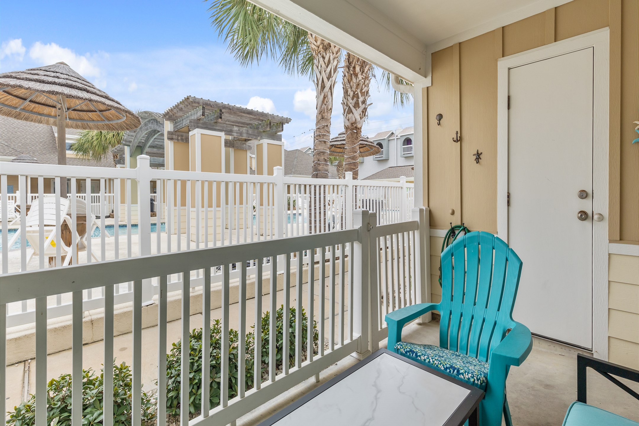 Lovely patio space with new cushions to relax on 
