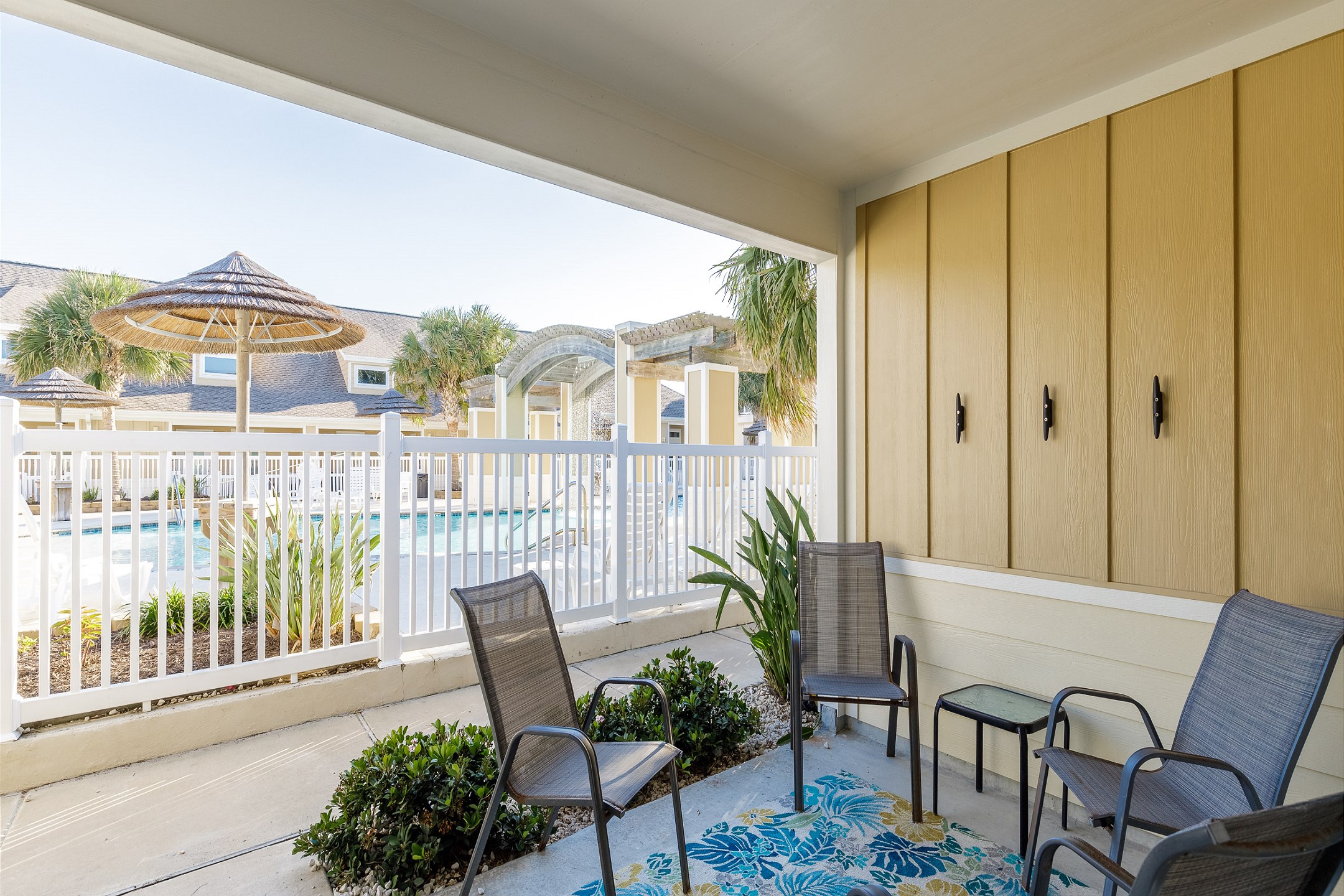 Enjoy your patio with a view of the pool