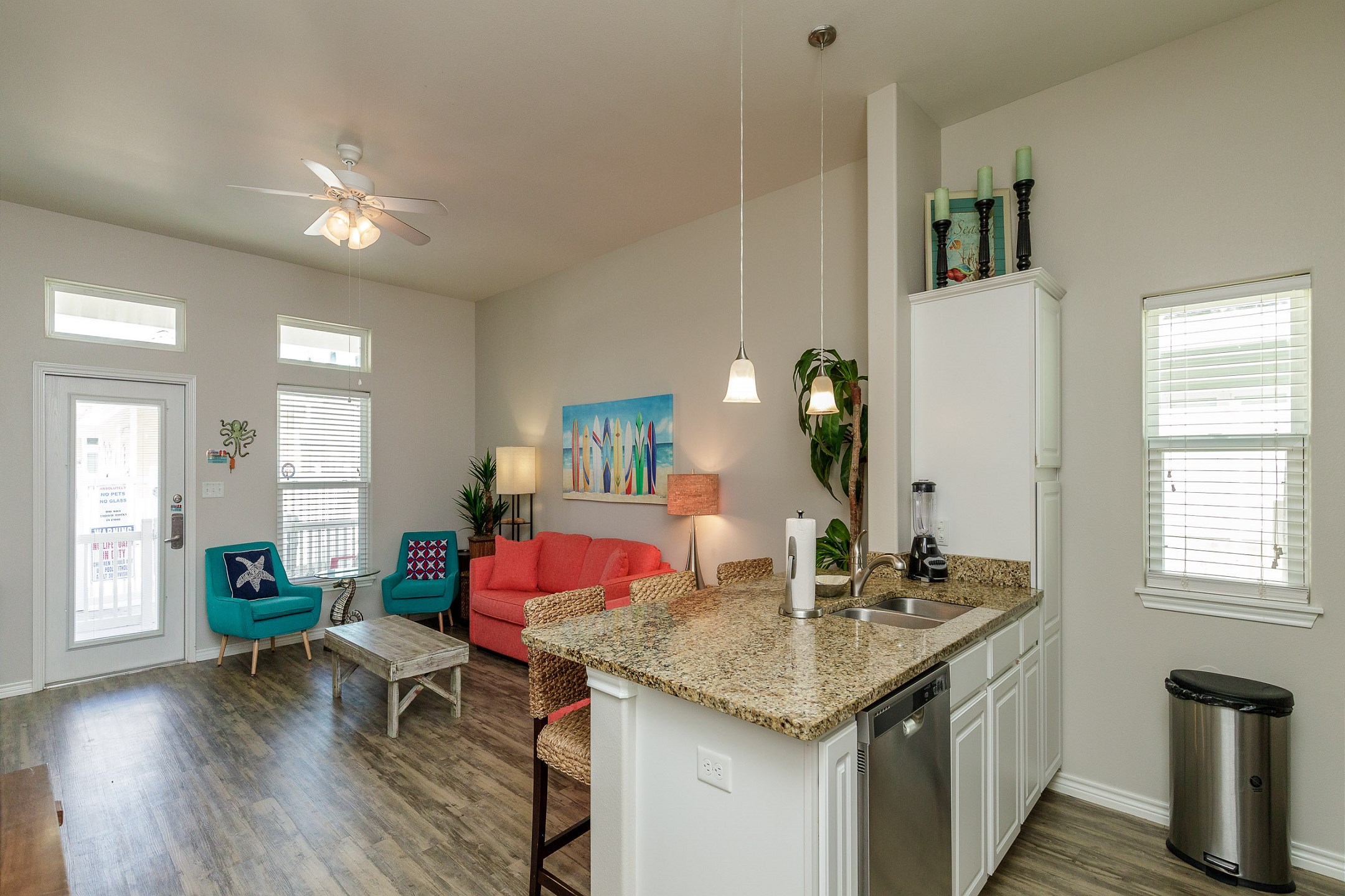 Stylish space that maximizes efficiency without compromising on modern amenities