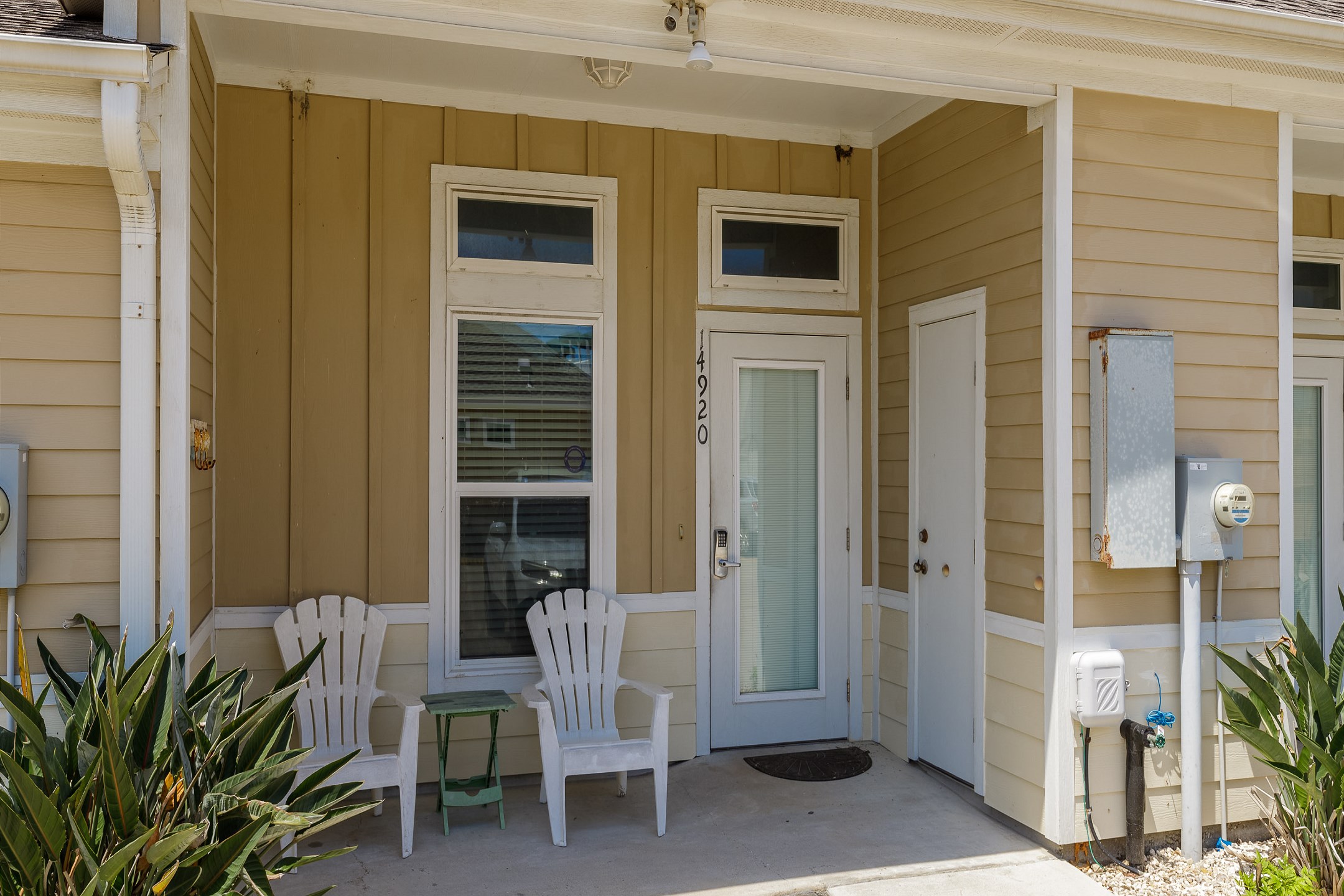 Front patio area to your home away from home 