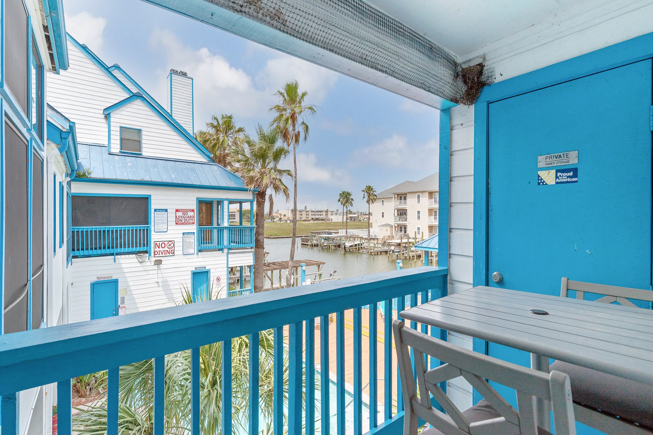 Amazing canal views from your private balcony 