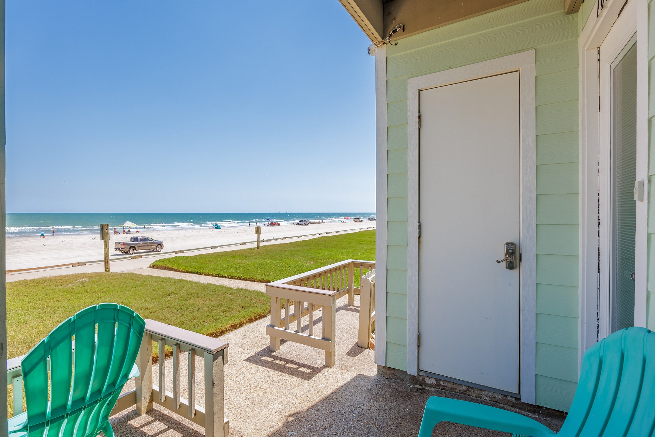 Amazing views of the beach from the front patio