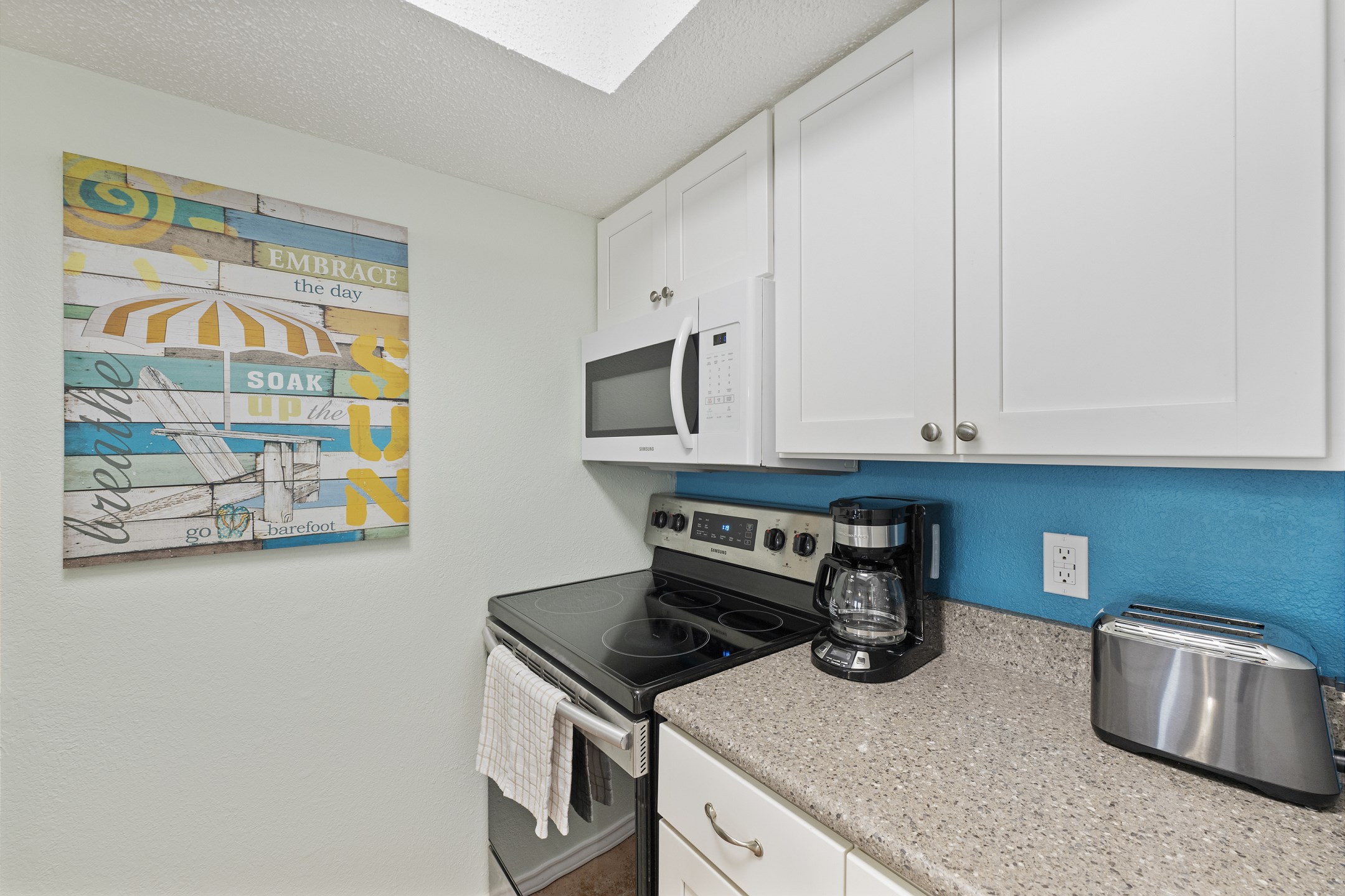 Fully equipped kitchen with coffee maker, full size appliances and everything you need to cook on your vacation 