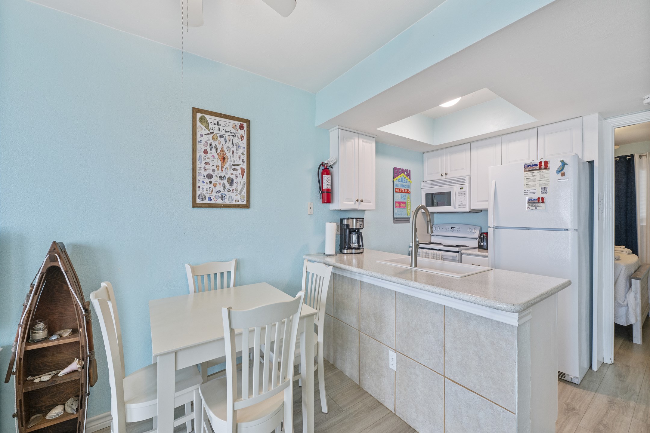 Dining area with seating for four 