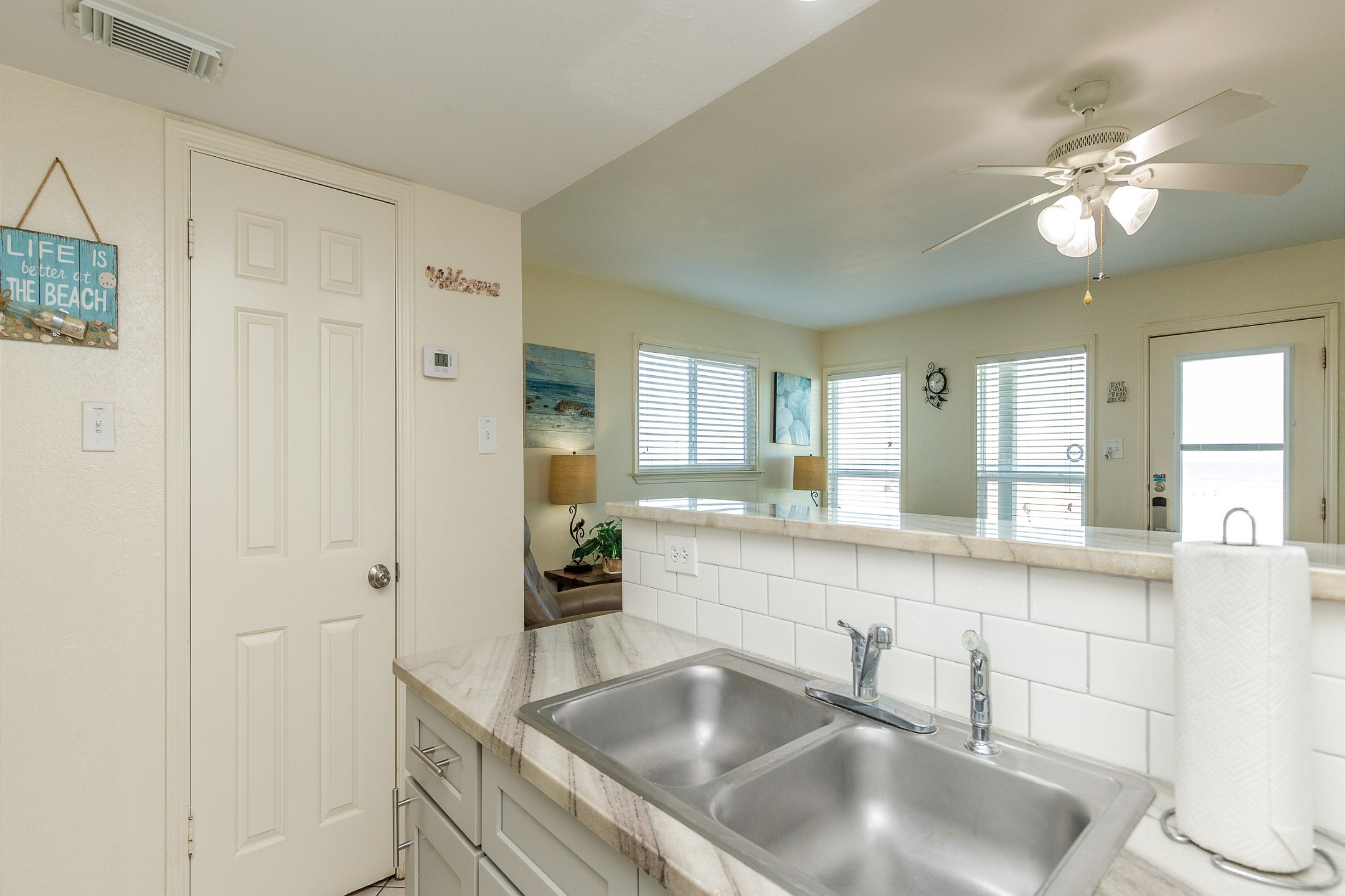 This kitchen is designed for delightful meal preparation during your getaway