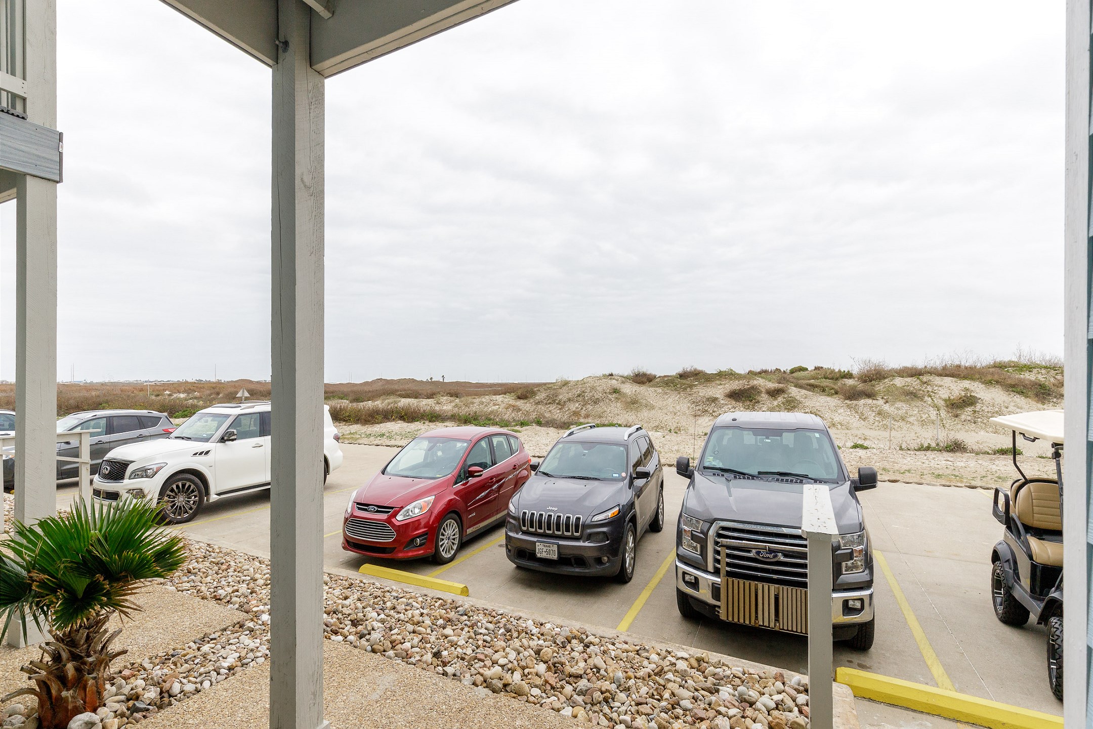 Private patio to enjoy the sounds of the Gulf of Mexico