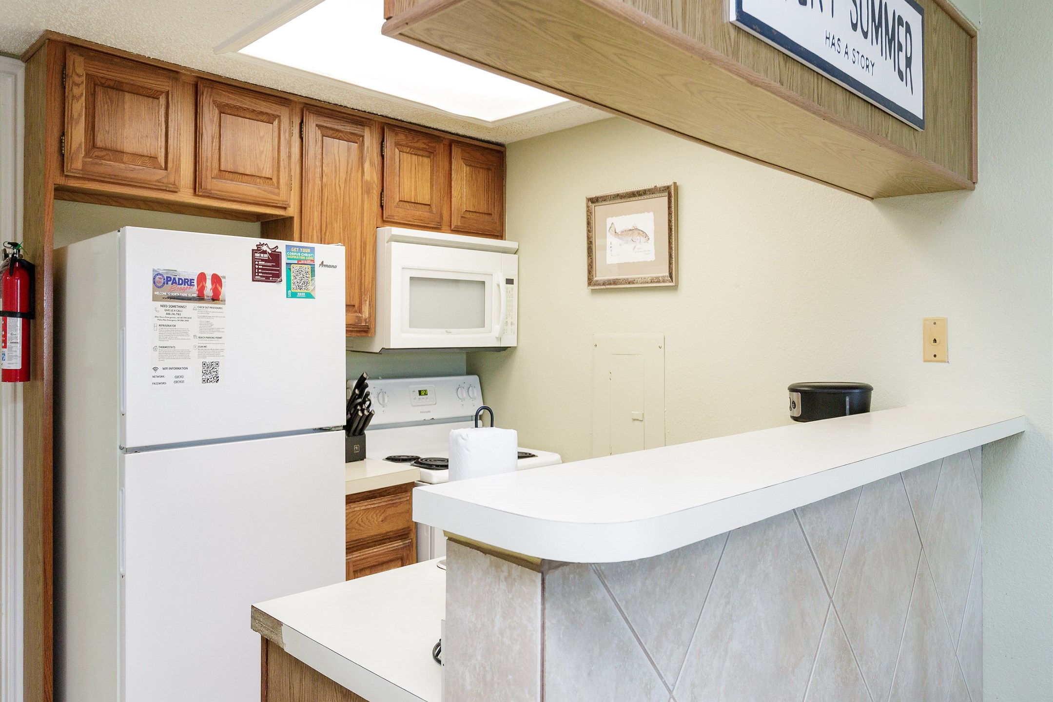 Well-equipped kitchen with everything you need to cook on vacation 